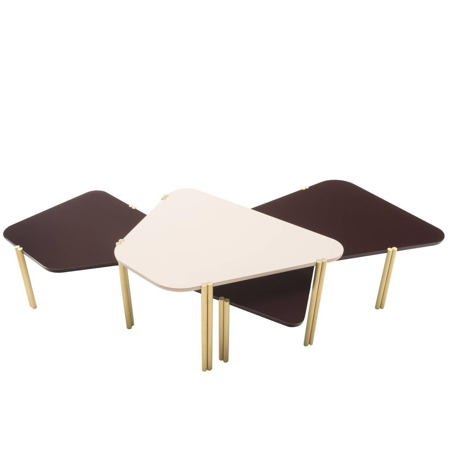 Tables empilables en jean foncé et clair par Durame