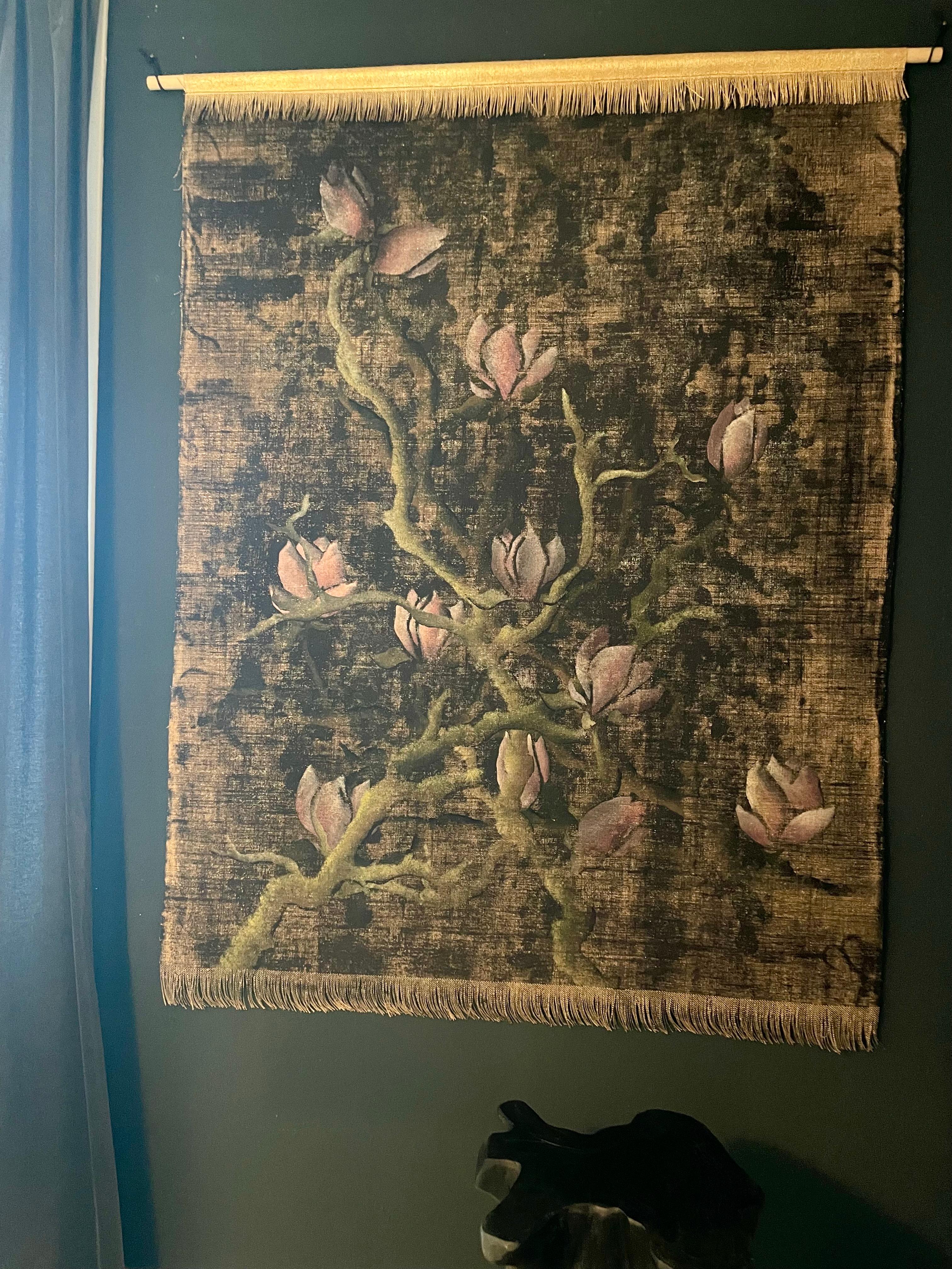 Magnolia scura in vendita 1