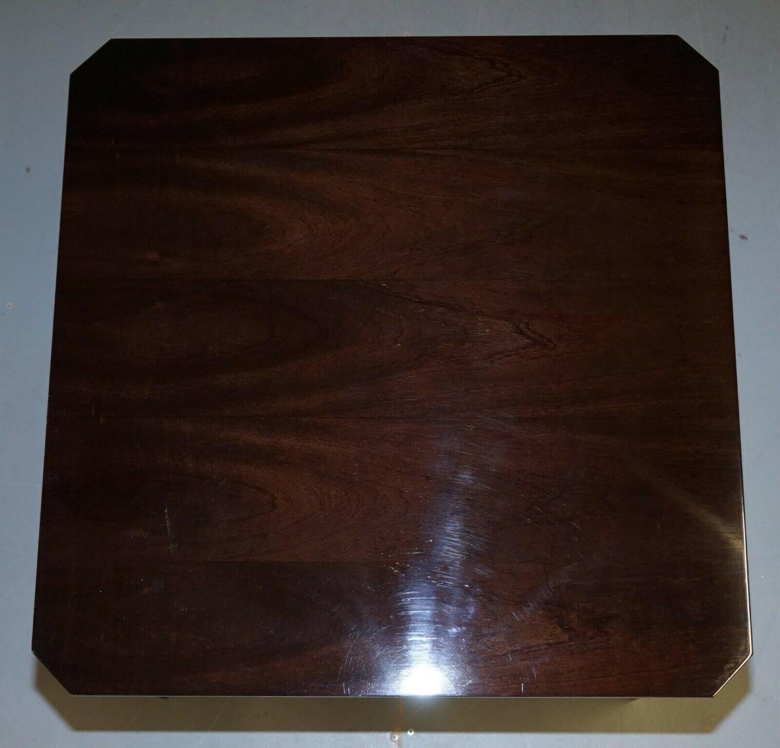 Table basse ou grande lampe d'appoint en bois de feuillus foncé Bevan Funnell pour table à vin Excellent état - En vente à West Sussex, Pulborough