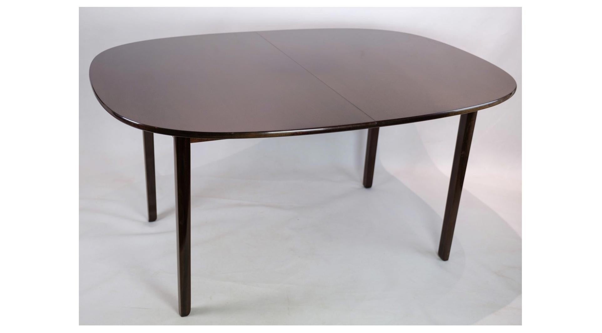 Dining Table Made In Dark Mahogany Designed By Ole Wancher Made by P. Jeppesen In Good Condition For Sale In Lejre, DK