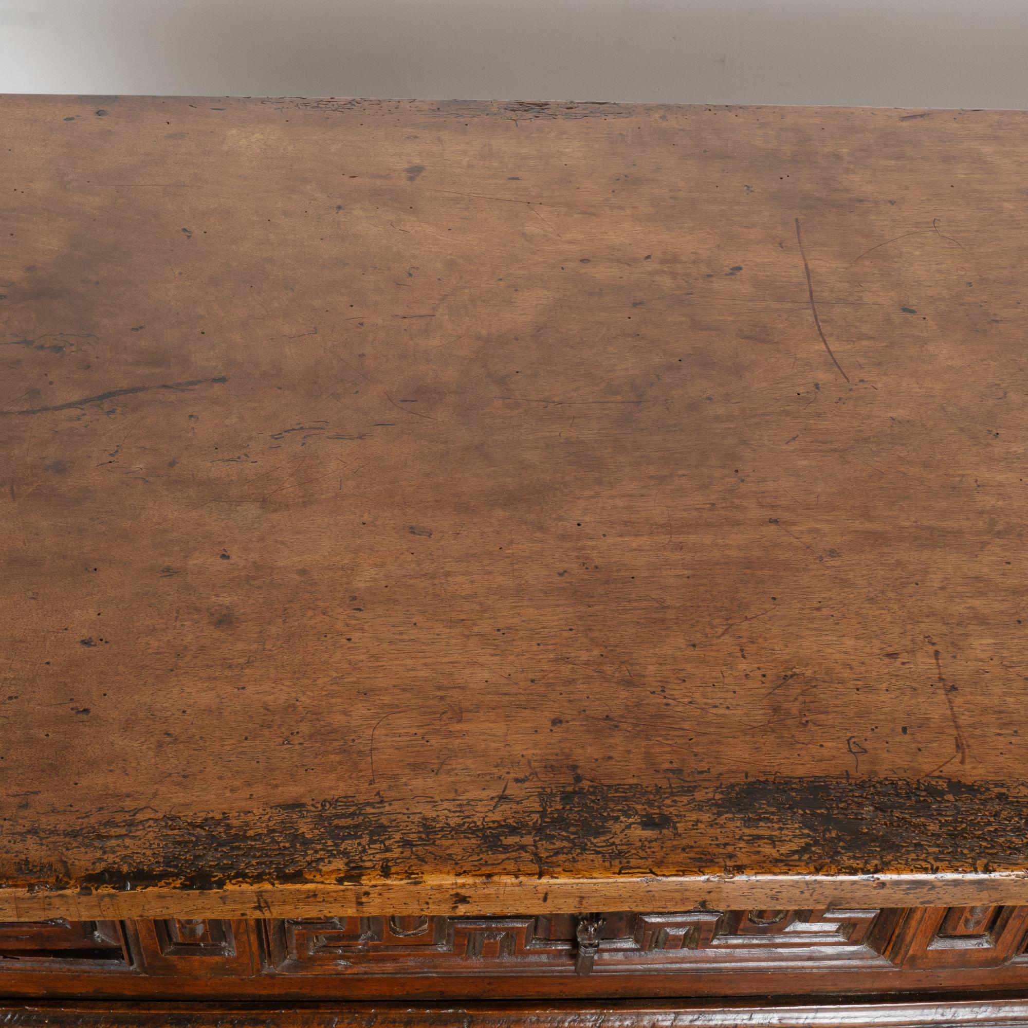 17th Century Dark Walnut Console Table with Three Drawers, Spain 2