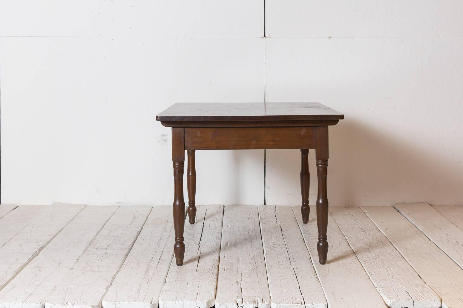Dark Oak Stained Farm Table with Turned Legs In Distressed Condition In Los Angeles, CA