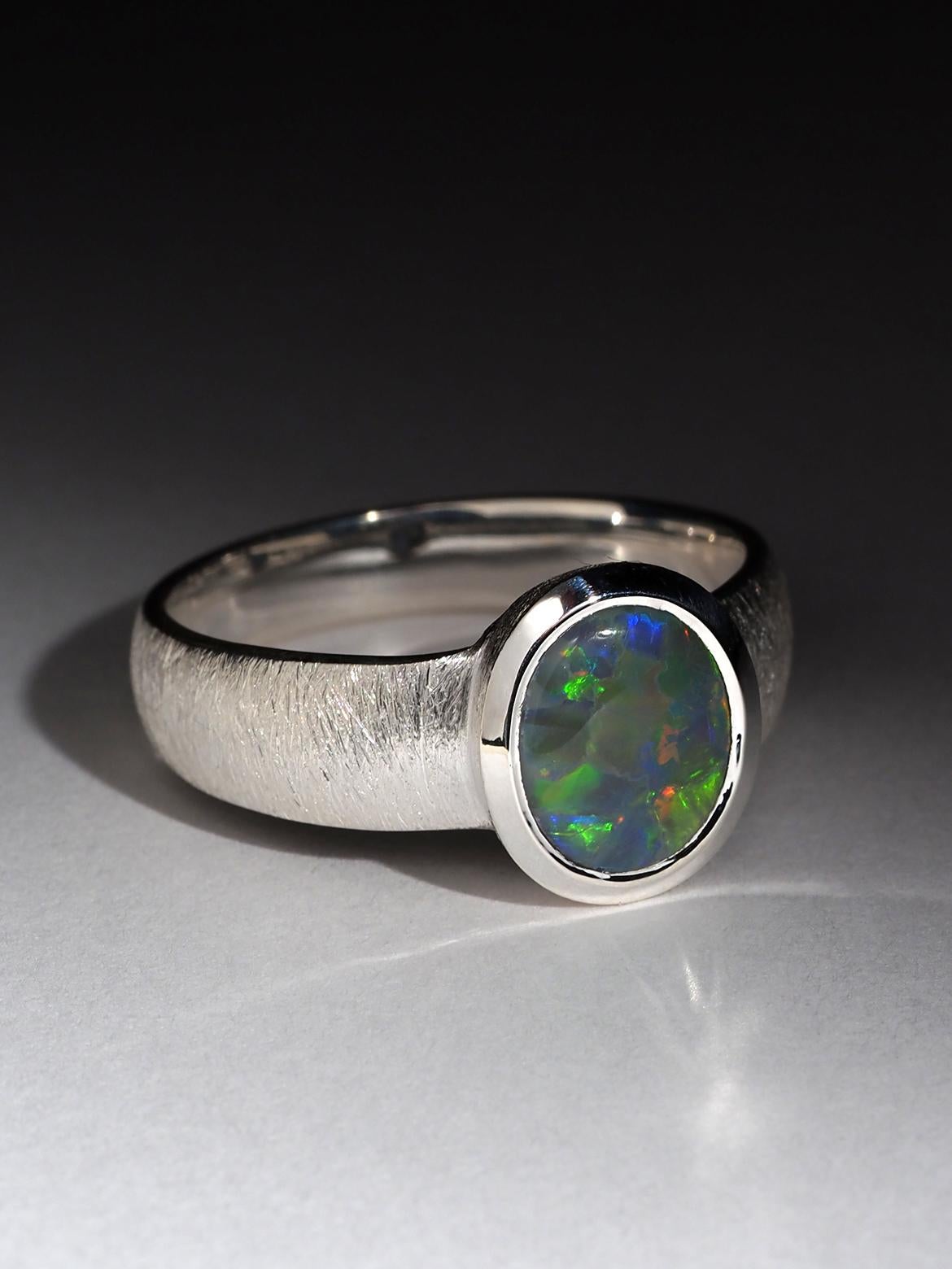 Women's or Men's Dark Opal Silver Ring 1.7 carat certificate gift mens jewelry For Sale