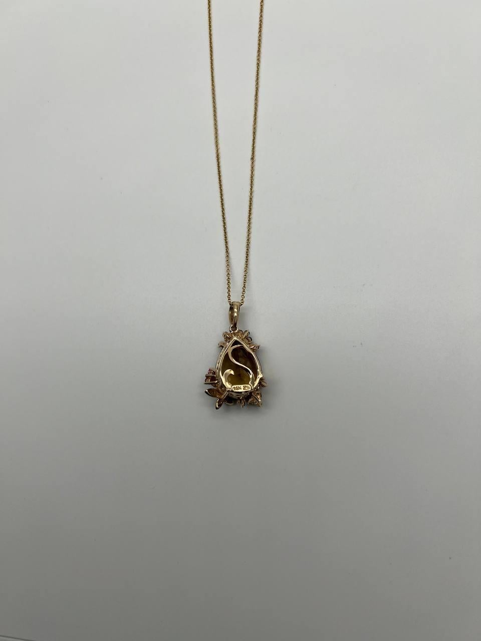 Collana con ciondolo in oro 14K con diamante a forma di goccia di citrino arancione scuro In condizioni Nuovo in vendita a Oakton, VA