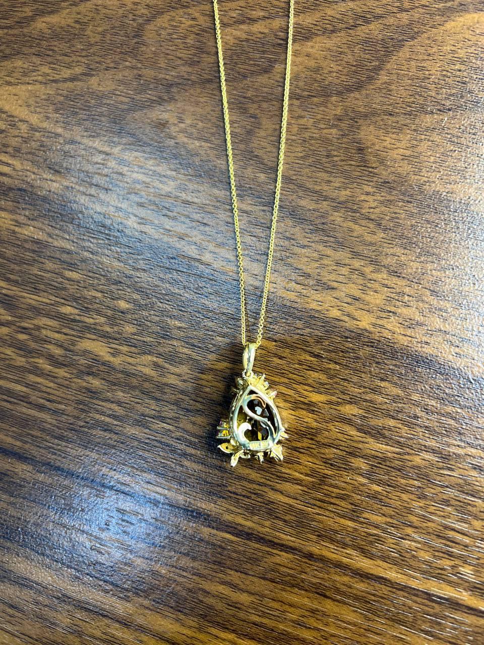 Collana con ciondolo in oro 14K con diamante a forma di goccia di citrino arancione scuro in vendita 3