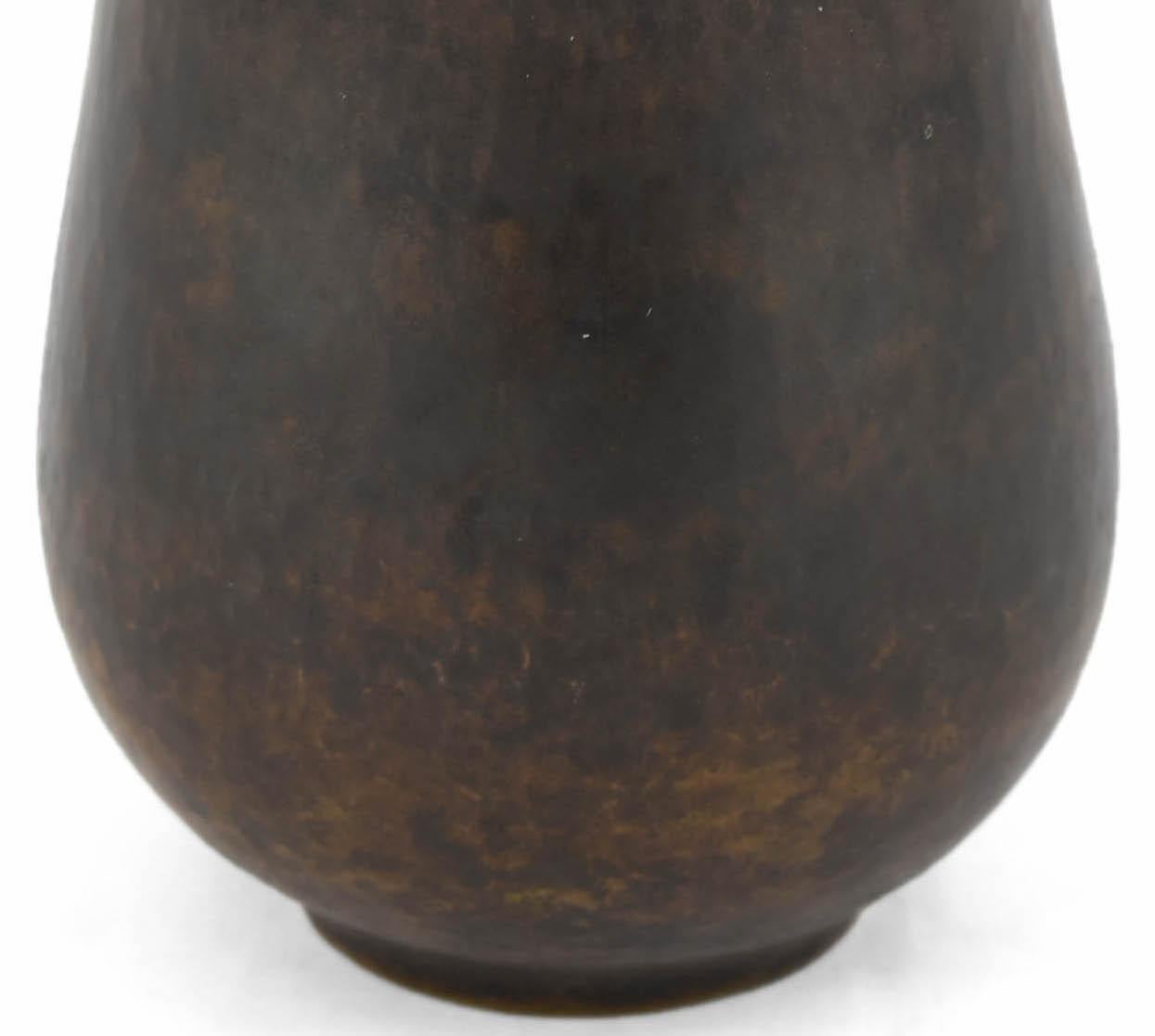 Patinato Vaso in ottone patinato scuro di Eugen Zint, Germania, anni '60 in vendita