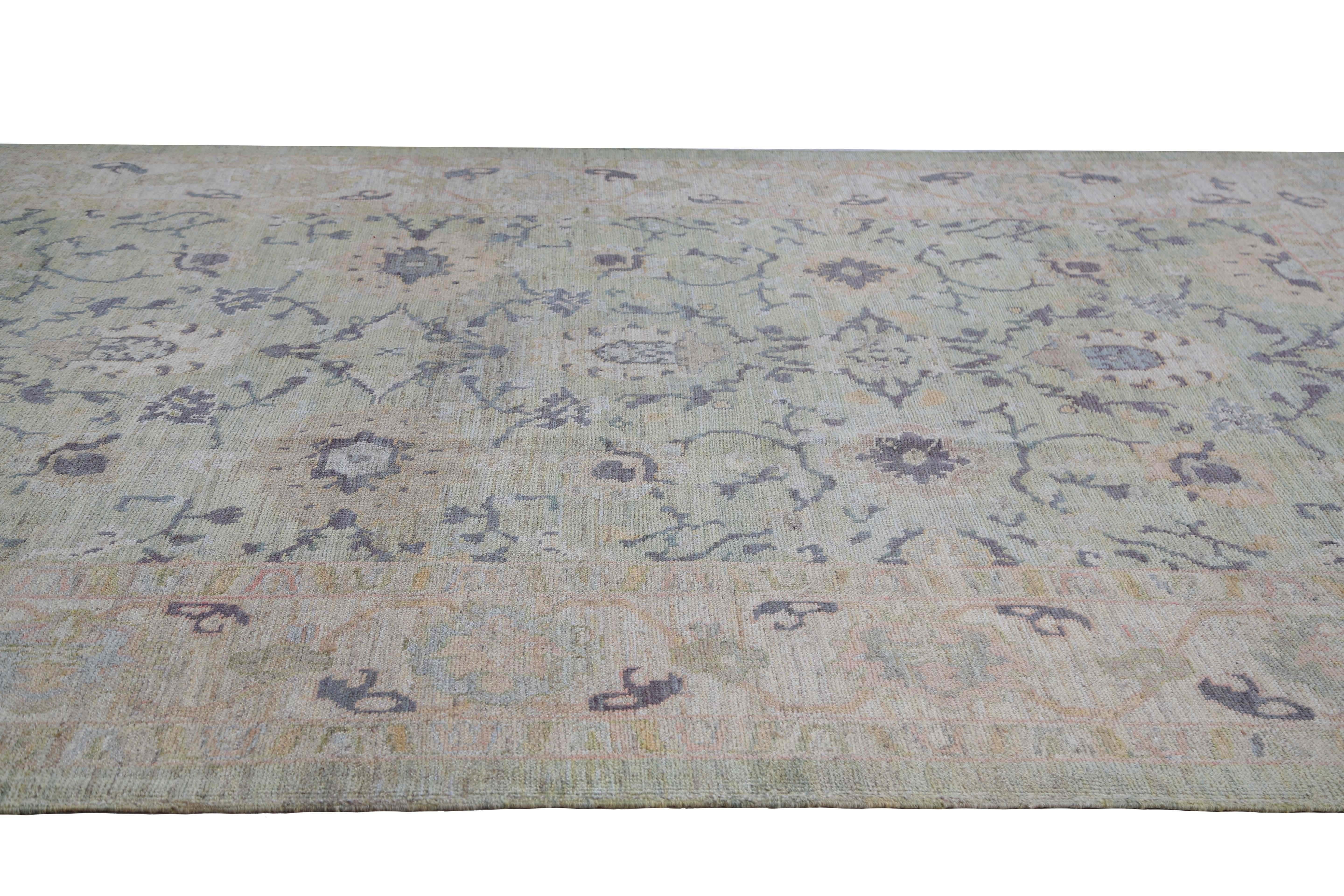 Tissé à la main Tapis d'Oushak turc Pops of Color en vente
