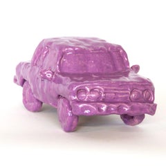 Sculpture de voiture en céramique émaillée « Lilas City Sedan »
