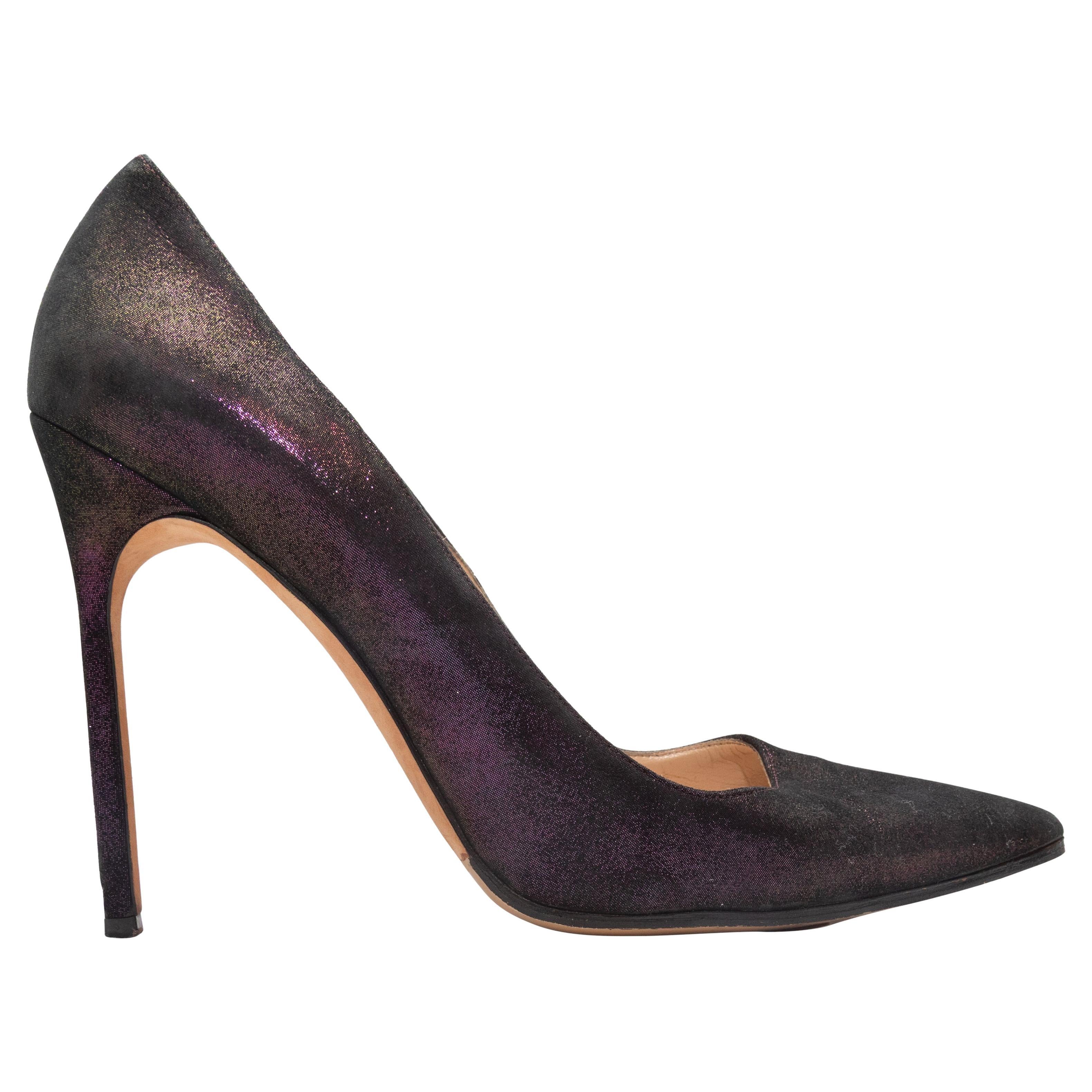 Dark Purple Manolo Blahnik Metallic Pointed-Toe Pumps Size 40.5 For Sale