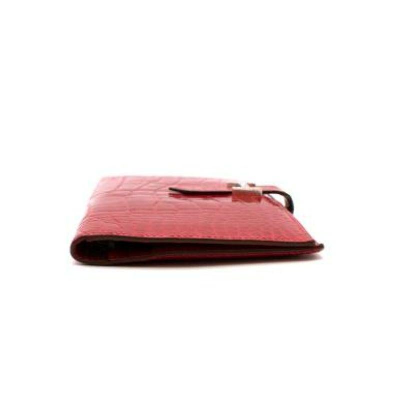 Dark red Alligator pave diamond clasp long wallet For Sale 1