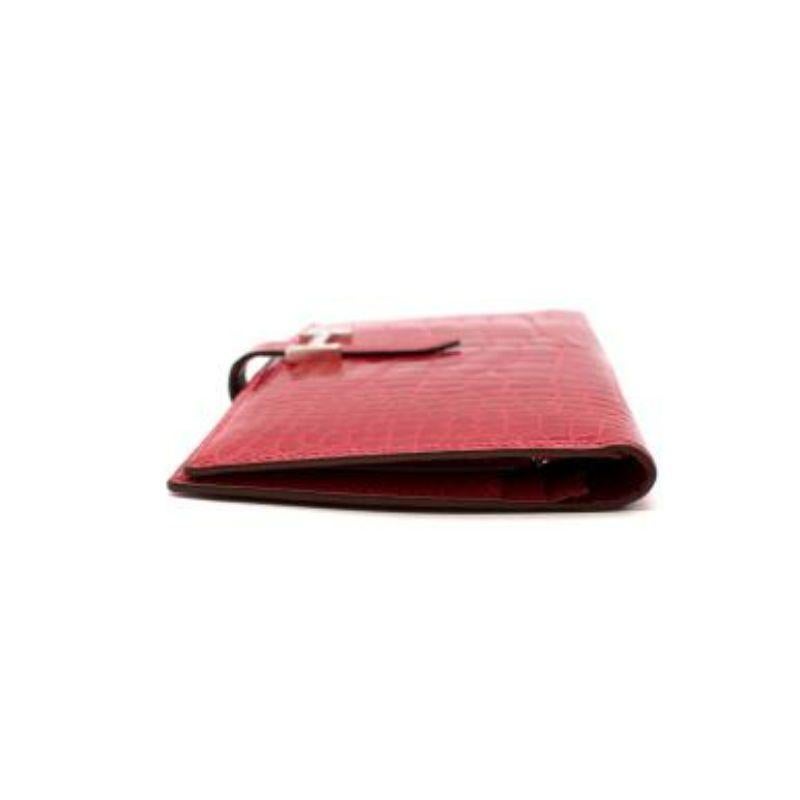 Dark red Alligator pave diamond clasp long wallet For Sale 2