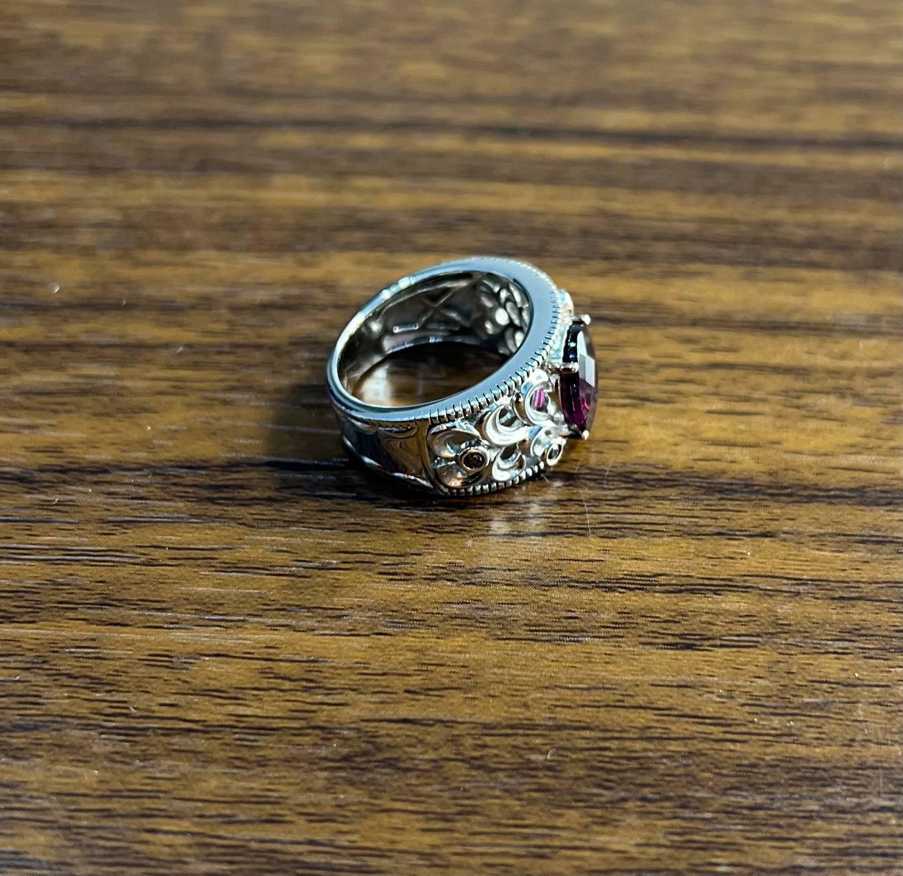 Dark Red Garnet 14k White Gold Statement Sculptural Grooves Waves Fleur Ring In New Condition For Sale In Oakton, VA
