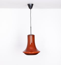 Lampada a sospensione in vetro rosso scuro di Viktor Berndt per Flygsfors Svezia 1960