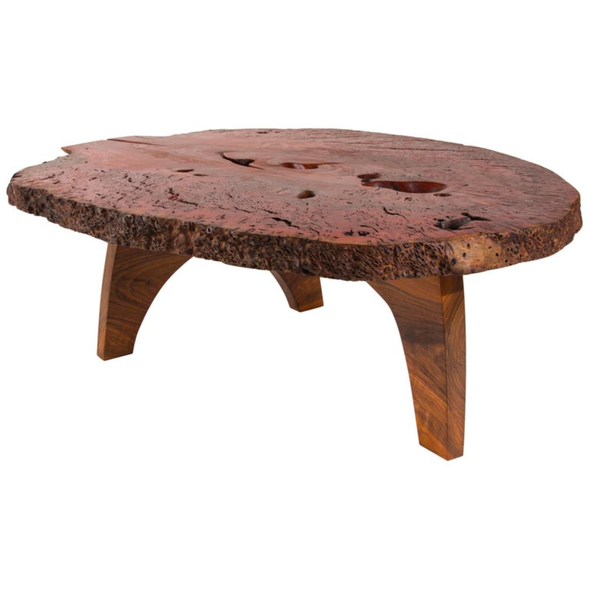 Unique signed table by Jörg Pietschmann
Table · Jarrah Maser / European walnut
Measures: H 38 x W 118 x D 85 cm tabletop 4.5 cm
Cavities and structures finely elaborated. Warm dark red color.
Leg grains with very clear pattern.


In