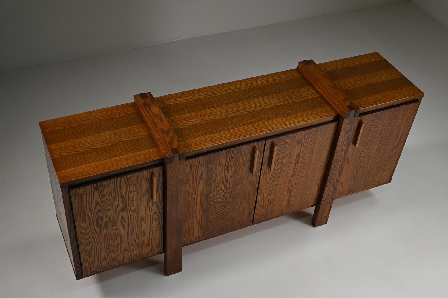 Dark stained brustalist oak sideboard, Belgium. In Good Condition For Sale In Landgraaf, NL