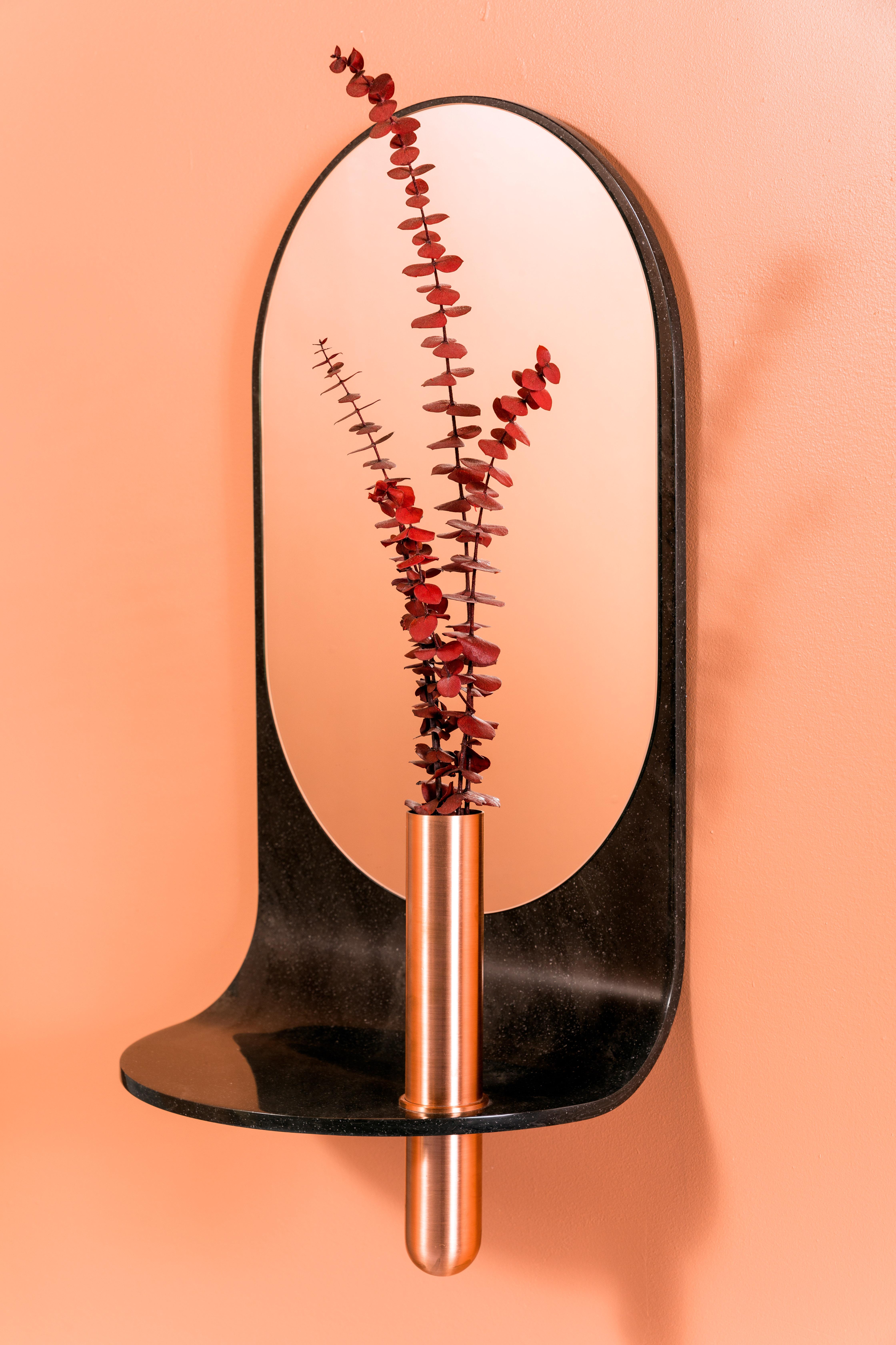 Dark Stone Wall Mirror with Integral Vase and Shelf by Birnam Wood Studio (Sonstiges) im Angebot