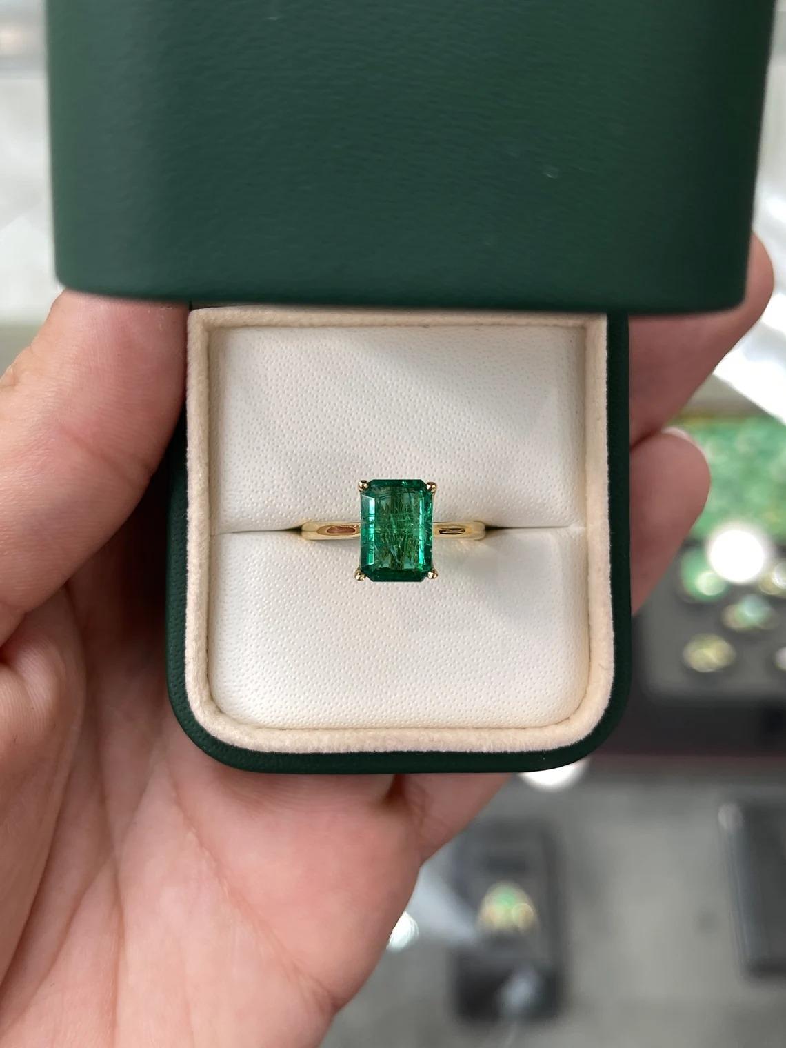 Dark Vivid Green 2.80ct 18K Natural Emerald-Emerald Cut Solitaire Modern Ring For Sale 4