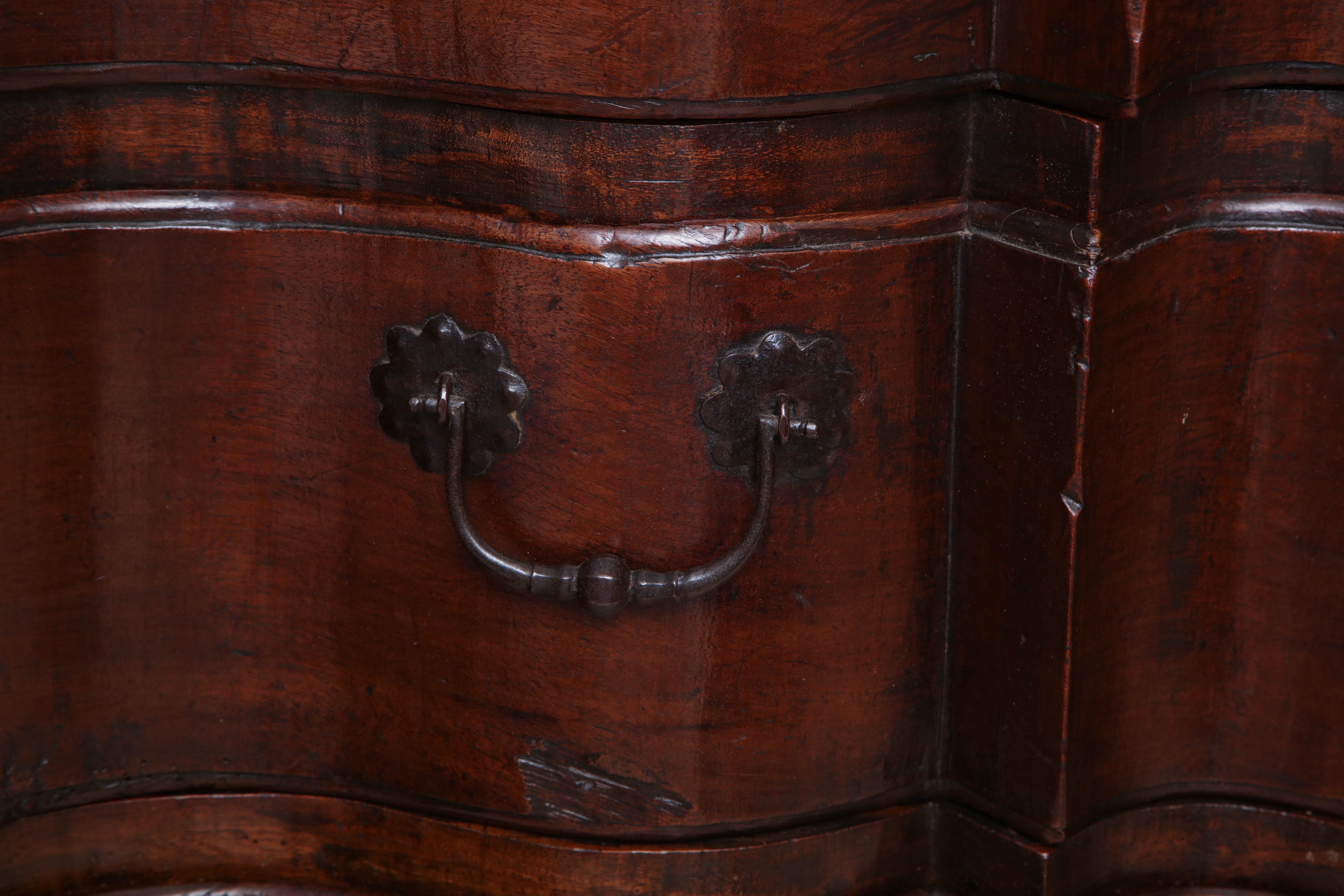 Dark Walnut Commode with Shaped Drawers, 18th Century, French For Sale 1
