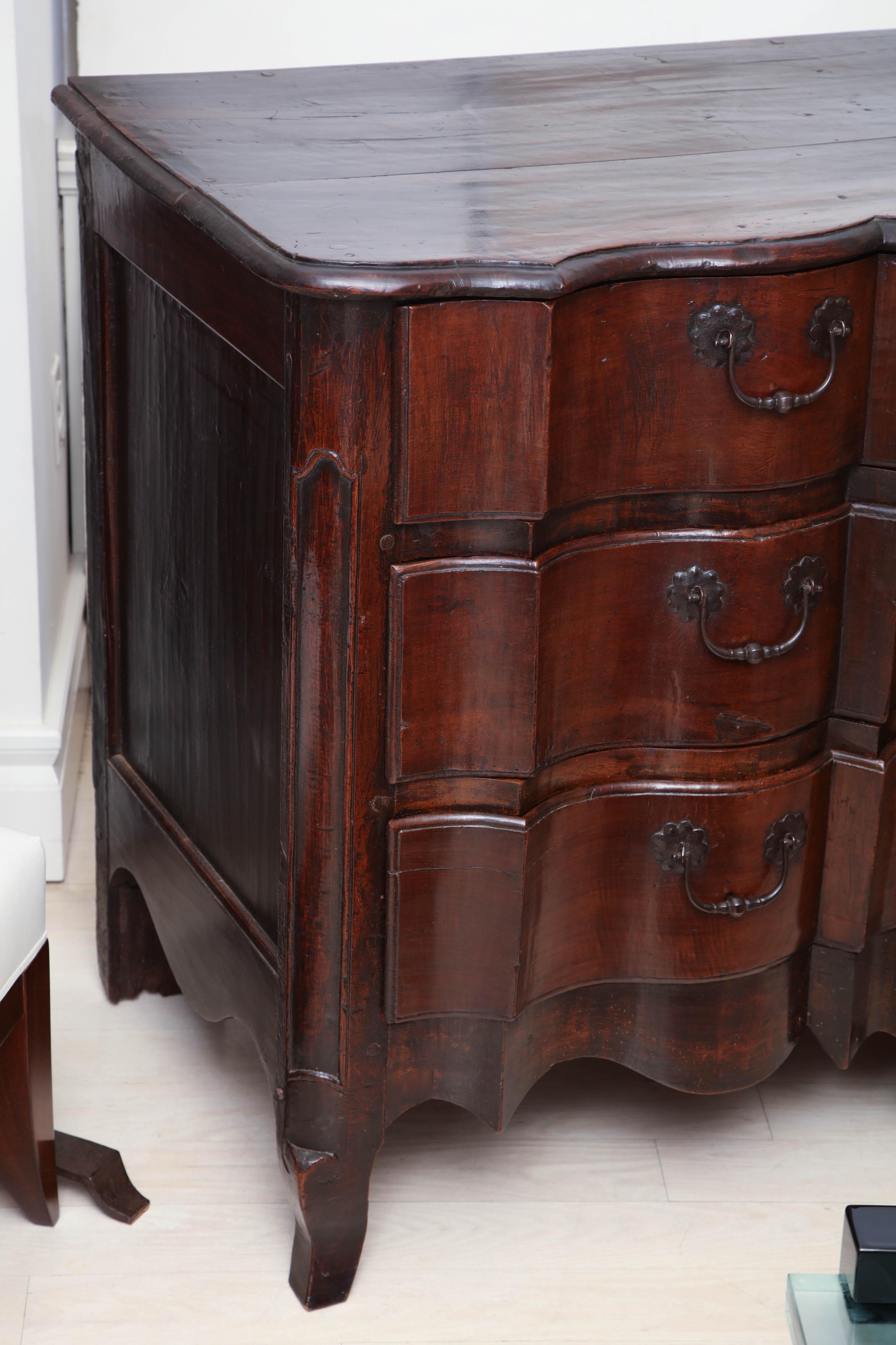 Dark Walnut Commode with Shaped Drawers, 18th Century, French For Sale 3