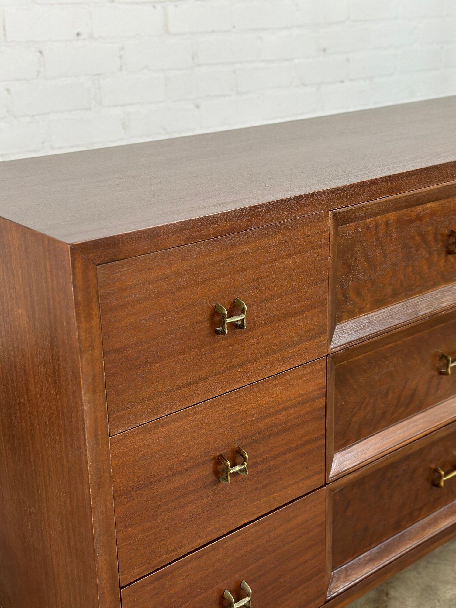 Dark walnut dresser by Red Lion In Good Condition For Sale In Los Angeles, CA
