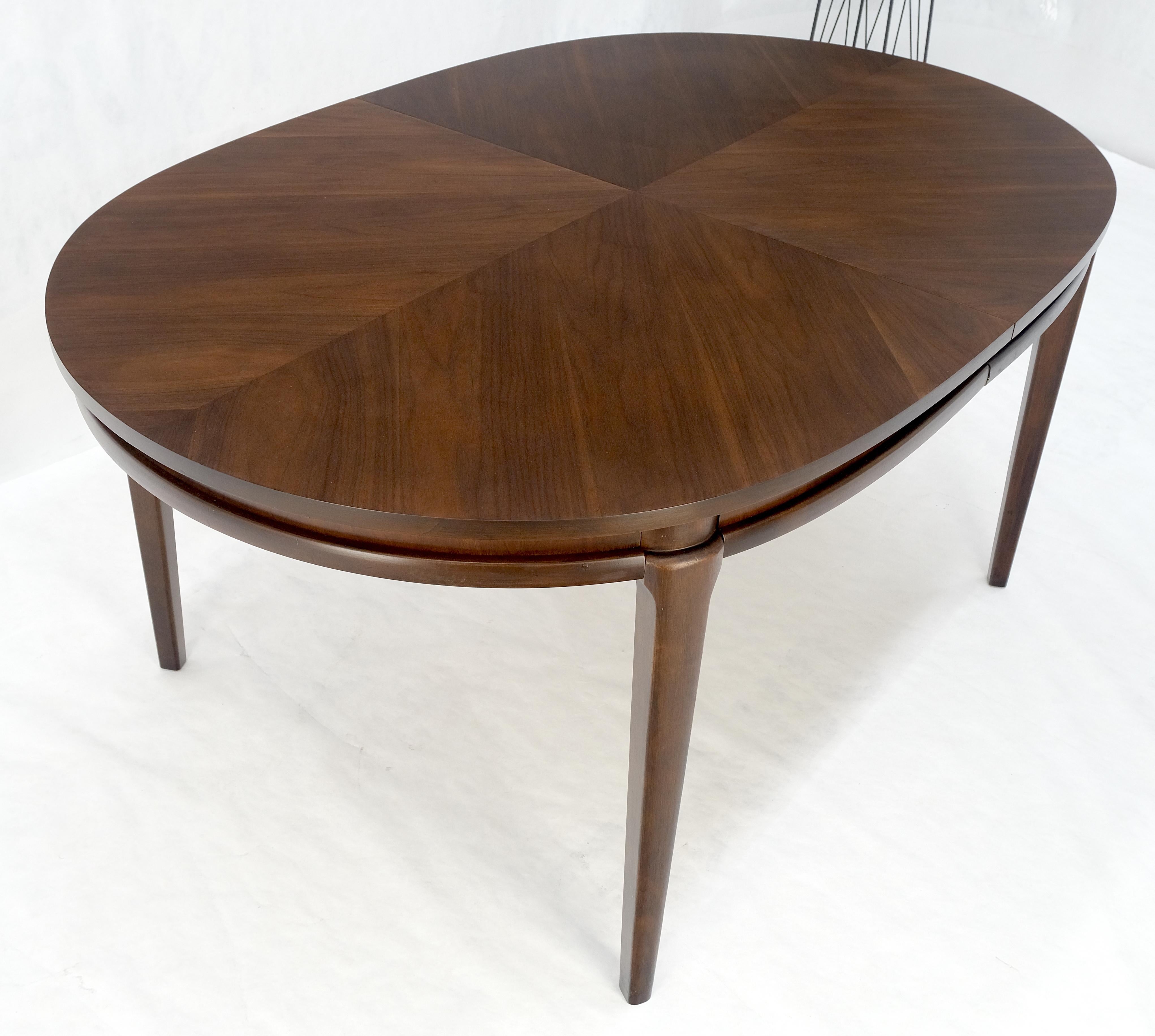 Dark Walnut Oval MCM c1970s Dining Table w/ Two Extension Boards Leaves MINT For Sale 10