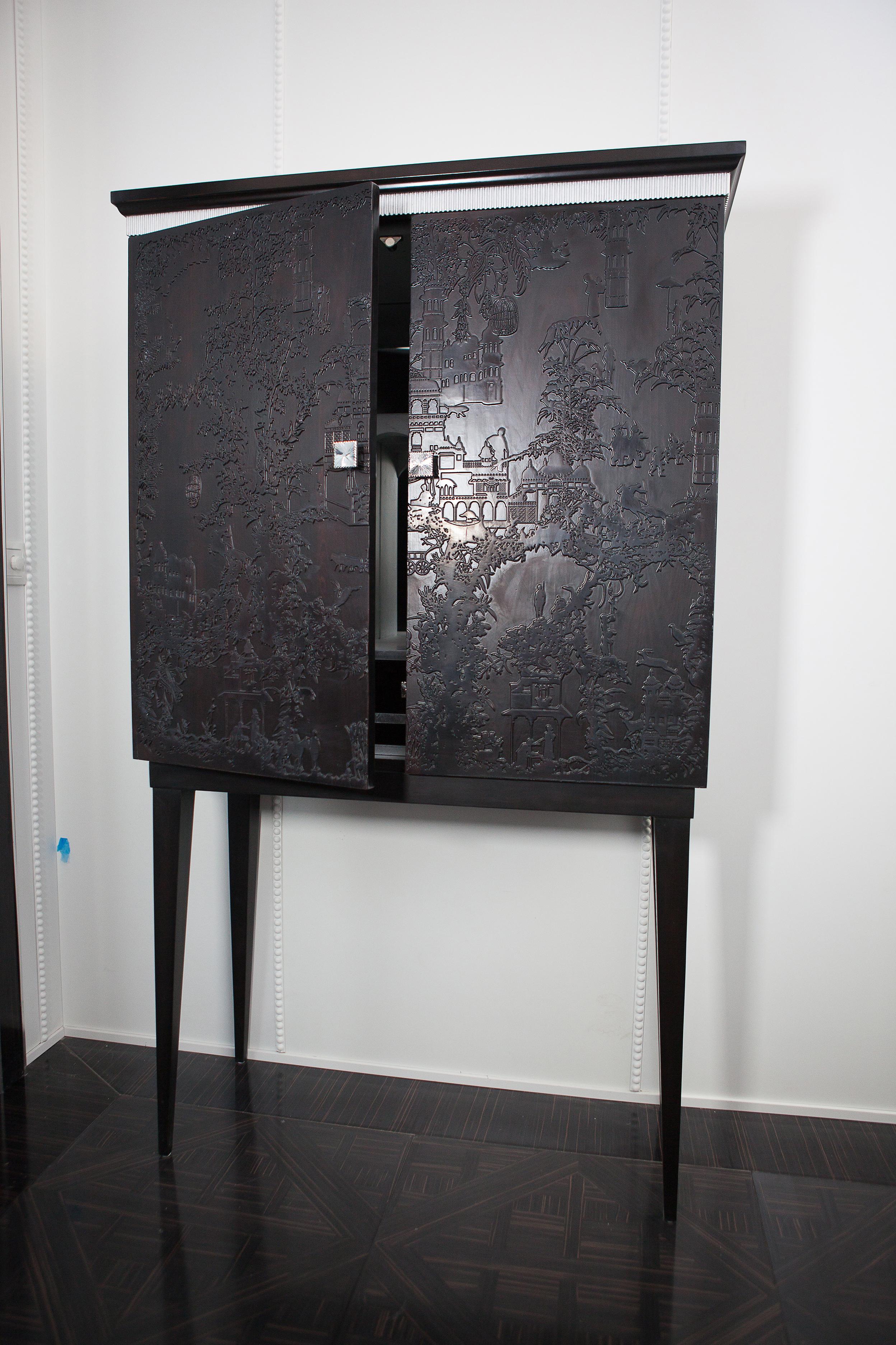 Dark Wine Bar Cabinet in Neoclassical Style with Three Sides Carving For Sale 3