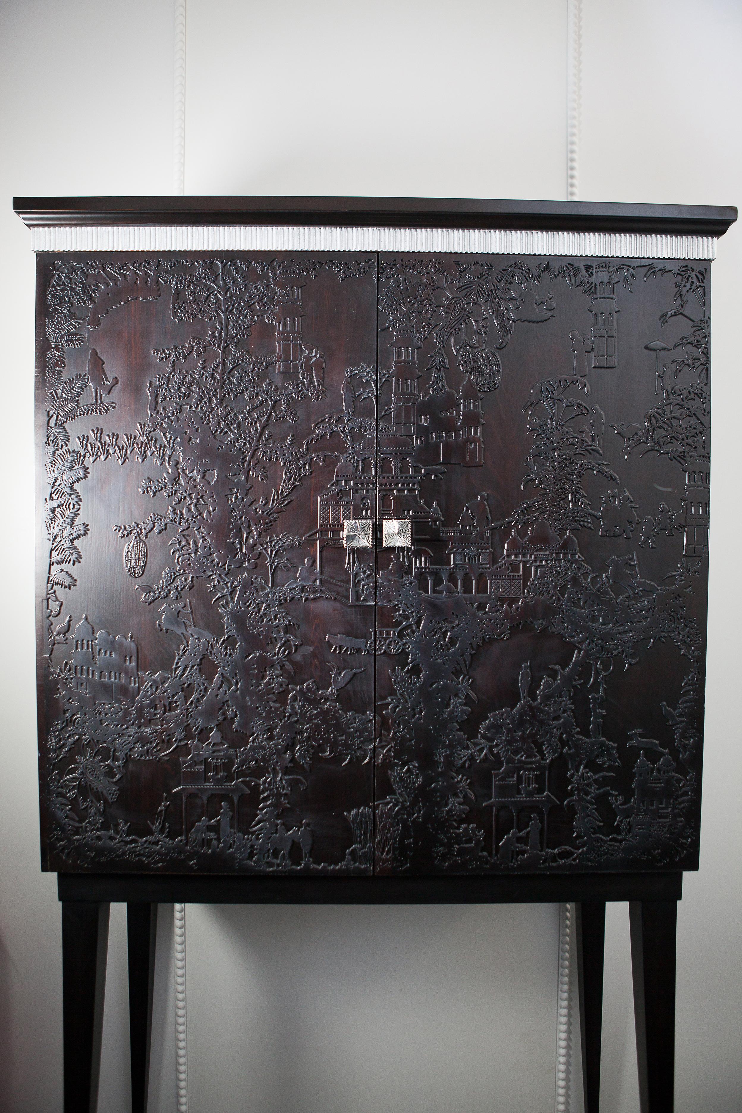Dark Wine Bar Cabinet in Neoclassical Style with Three Sides Carving 

Introducing our exquisite Wine Bar Cabinet, fully hand made and hand crafted in a unique mixture style of European and Chinoiserie Revival. This stunning effect is achieved