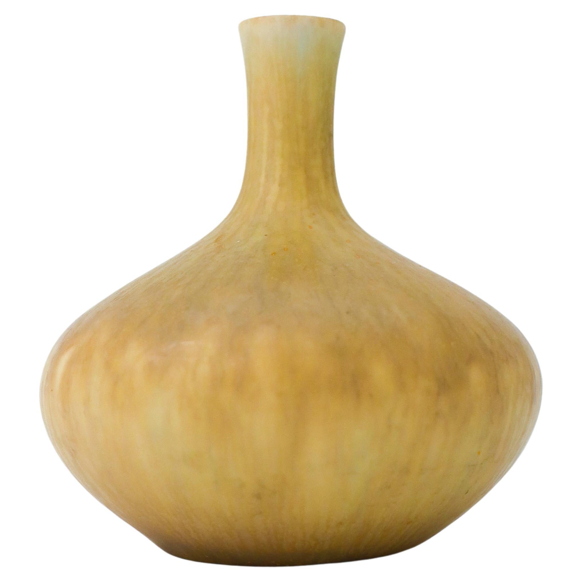 Dark Yellow Ceramic Vase - Carl-Harry Stålhane - Rörstrand - Mid 20th Century For Sale
