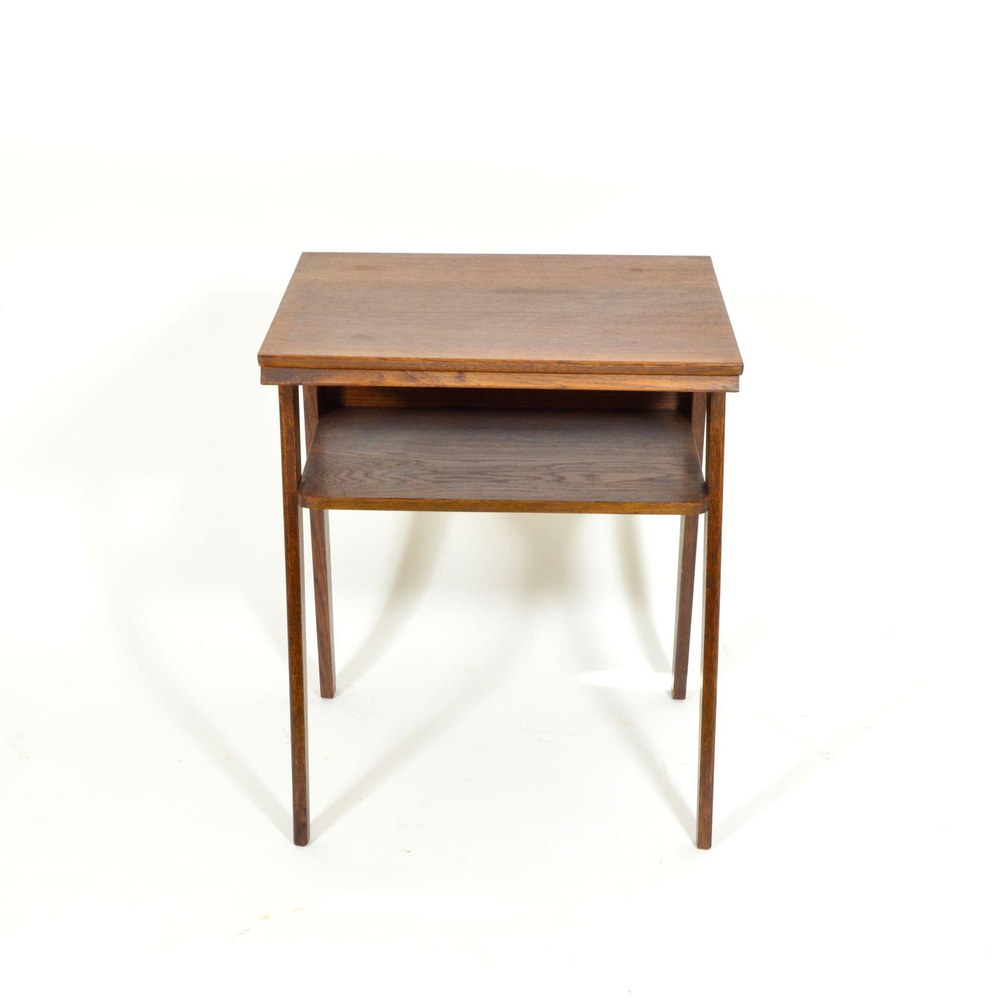 Mid-Century Modern Darked Stained Oak Side Table, 1970s For Sale