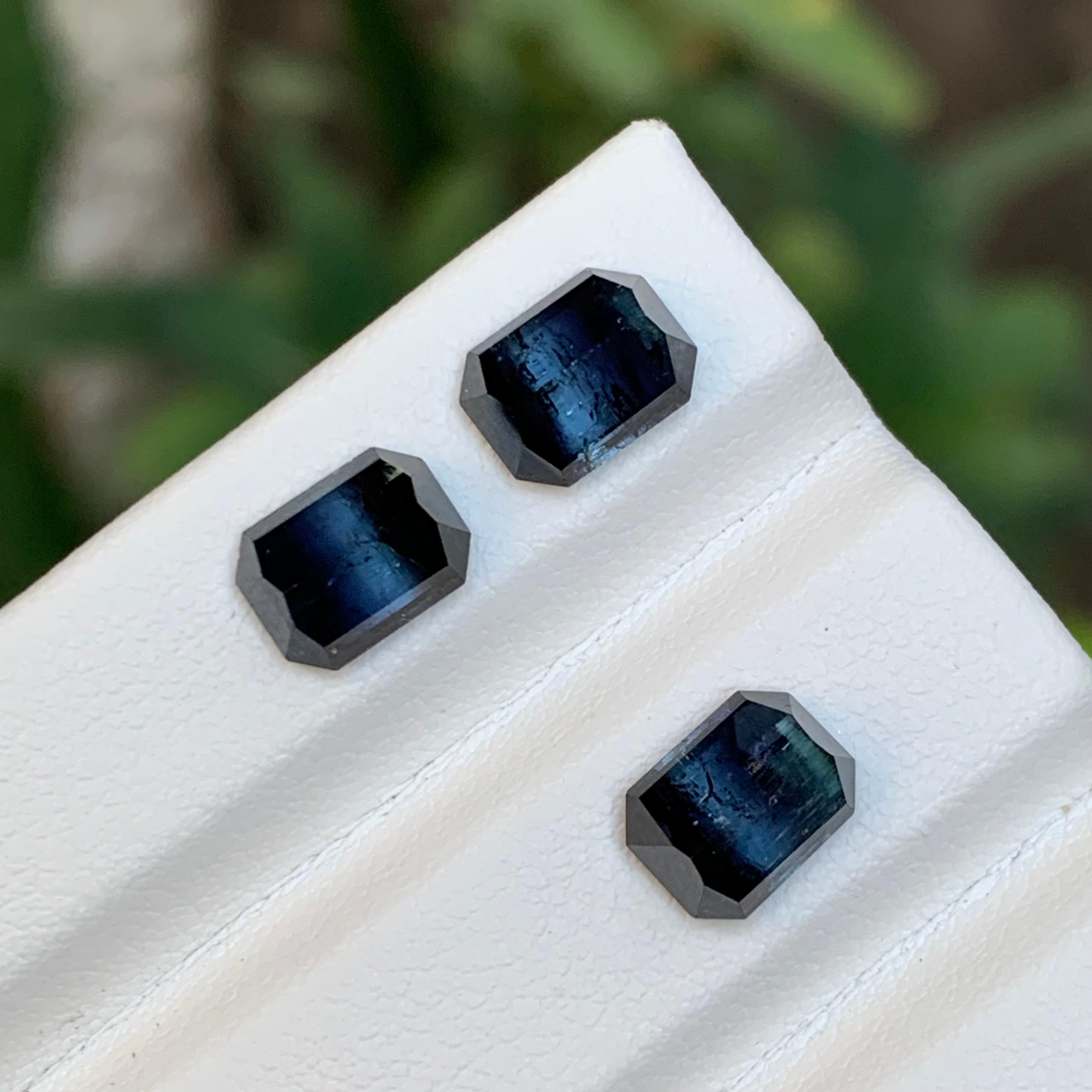 Conjunto de gemas de turmalina natural bicolor negro-azul oscuro 4,90 ct talla esmeralda Corte esmeralda en venta