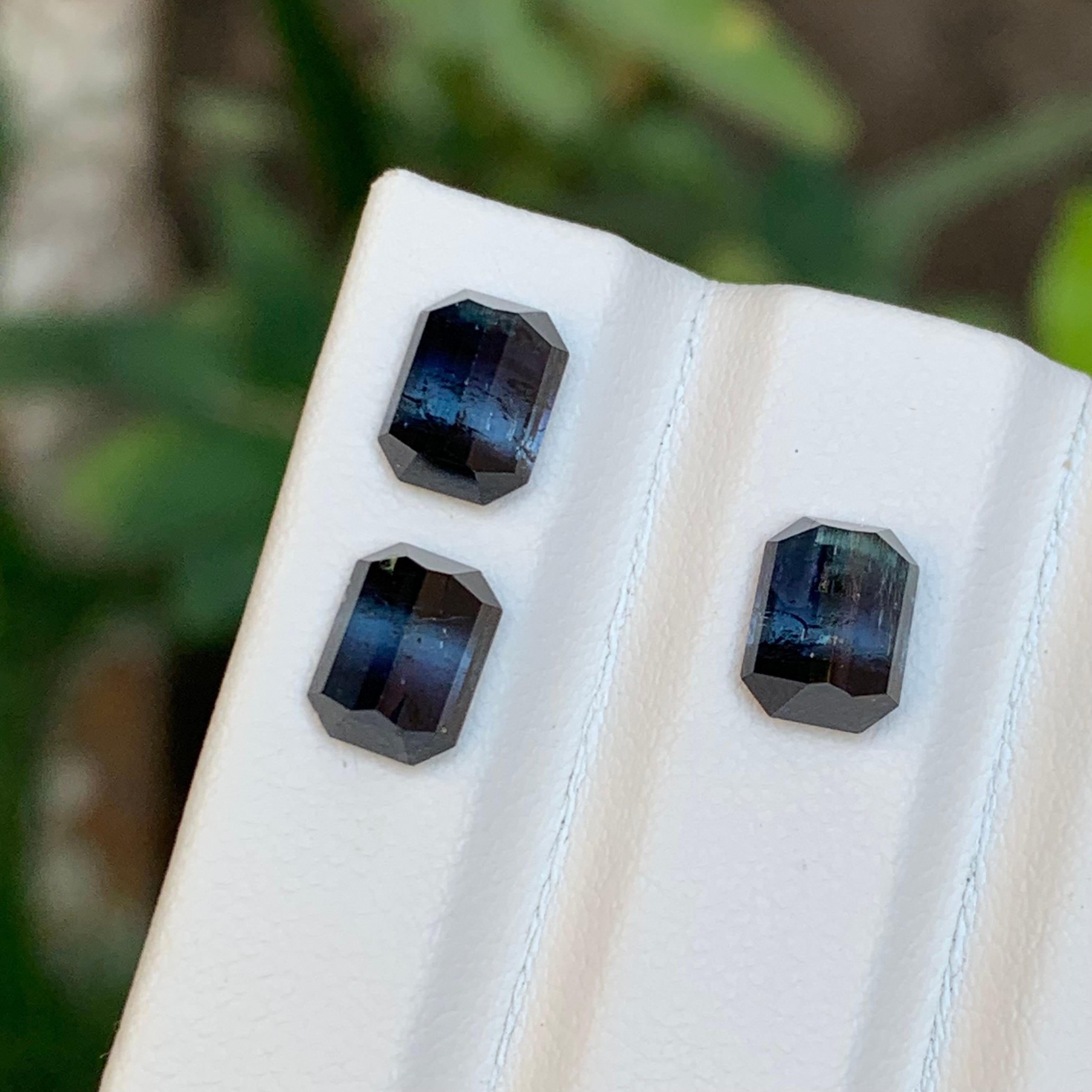 Conjunto de gemas de turmalina natural bicolor negro-azul oscuro 4,90 ct talla esmeralda en venta 1