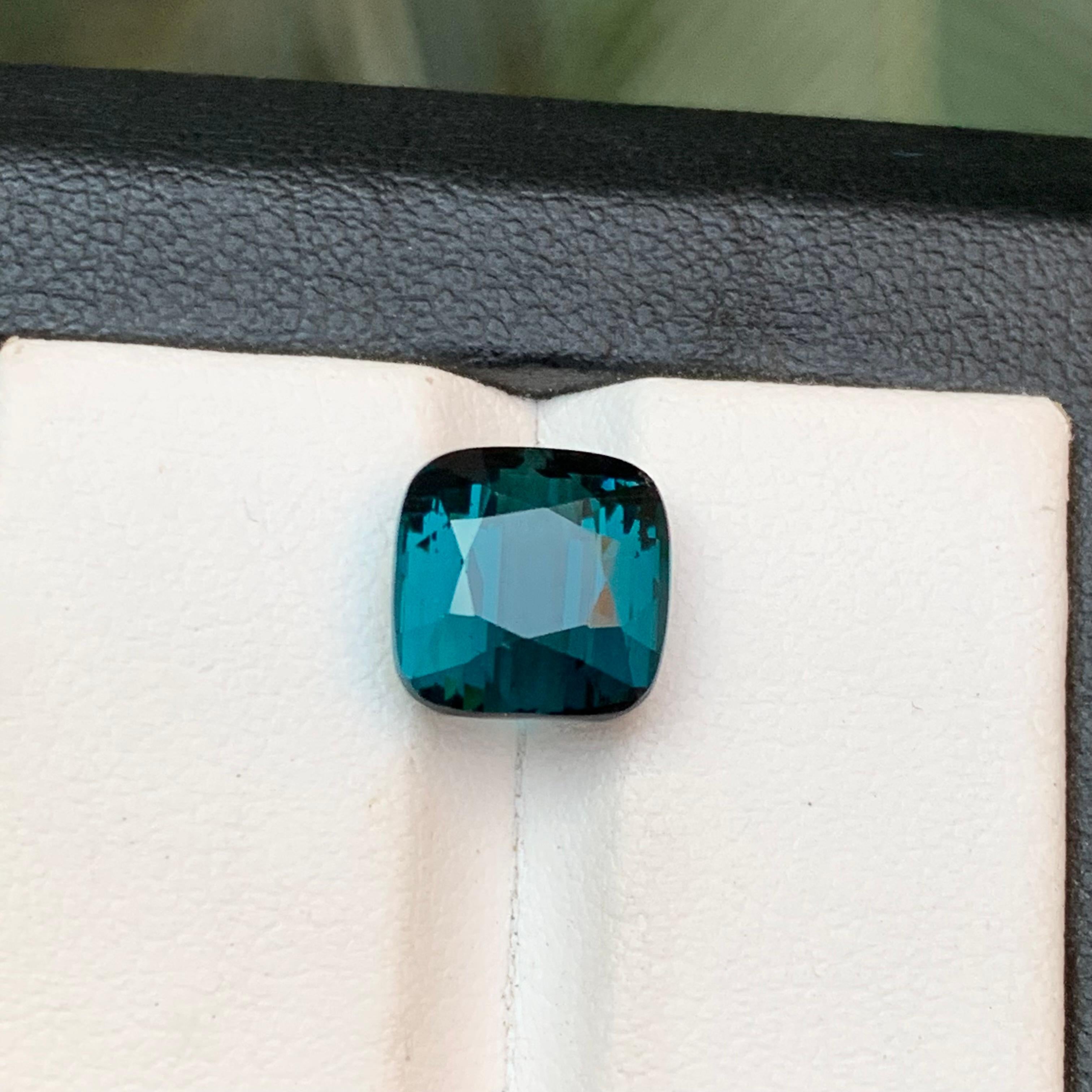 Tourmaline naturelle bleu indicolite foncé taille coussin de 4,85 carats en vente 4