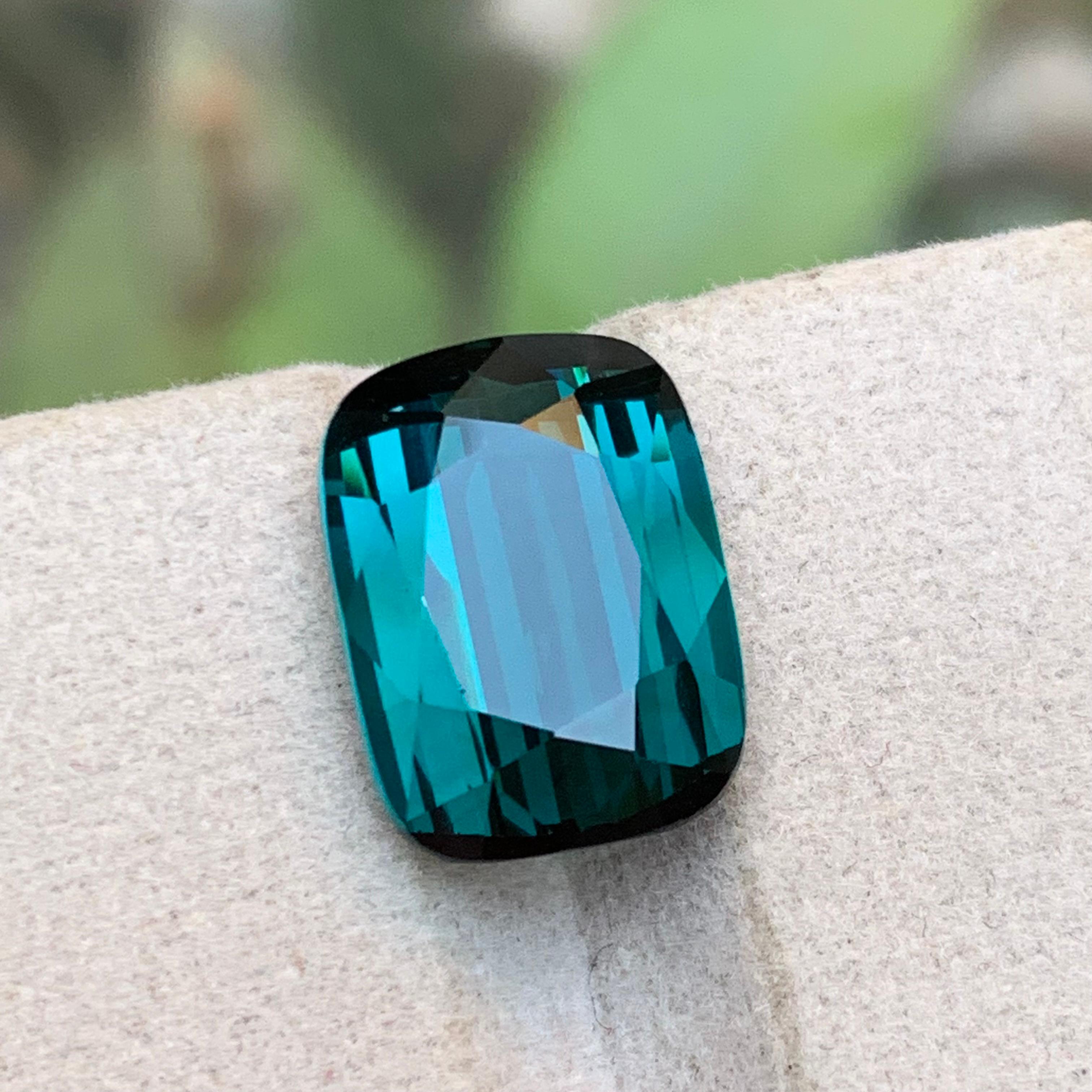 Bague en tourmaline naturelle bleu indicolite foncé taille coussin 10 carats en vente 6