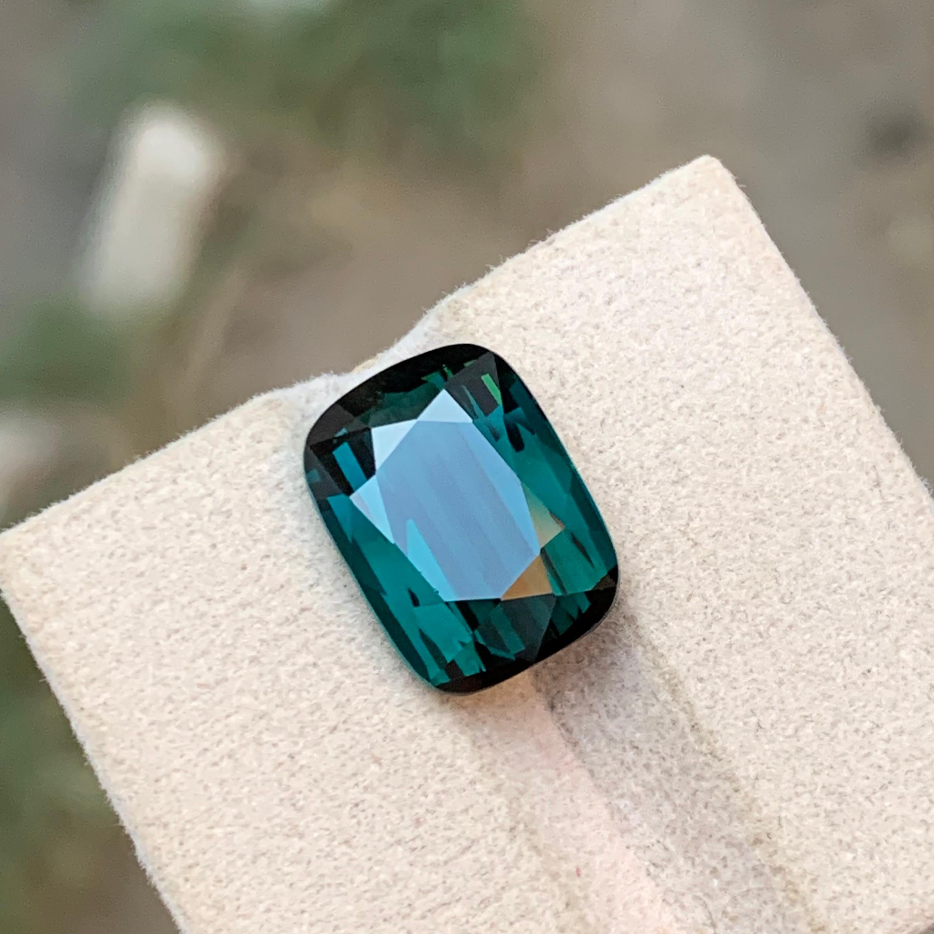 Bague en tourmaline naturelle bleu indicolite foncé taille coussin 10 carats en vente 1