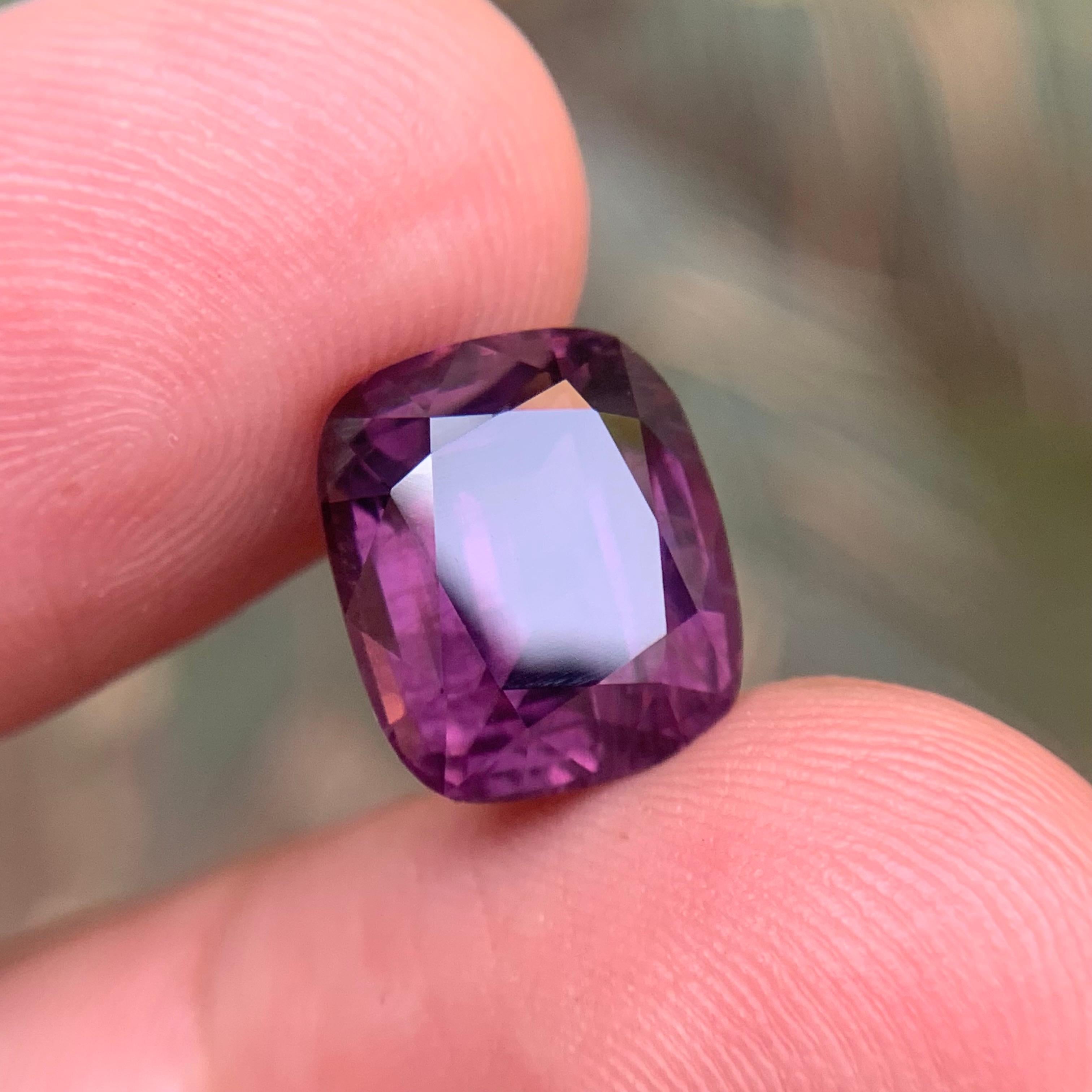 Spinello viola scuro da 8,20 carati, pietra naturale sfusa con taglio a cuscino dalla Birmania in vendita 6