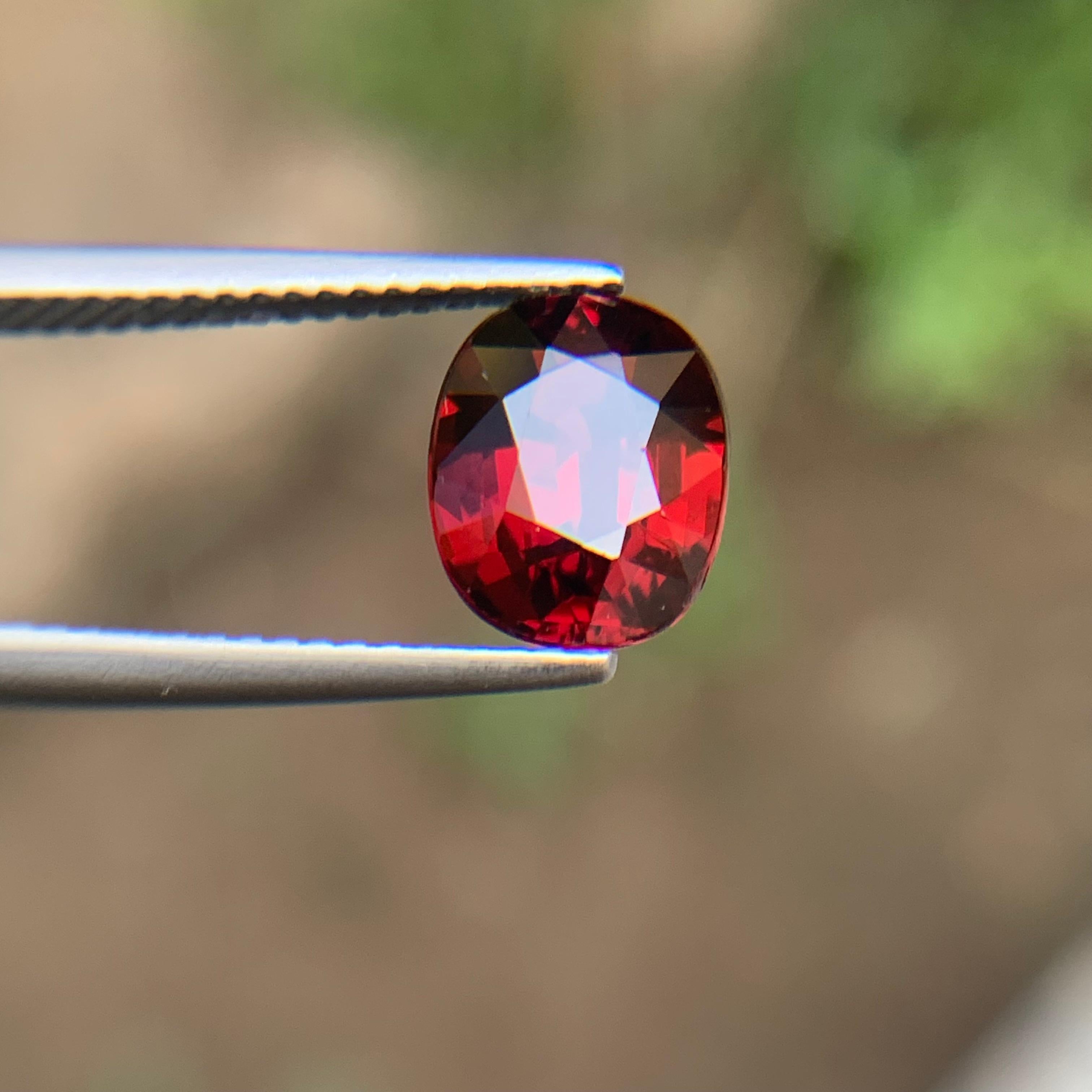 Darkish Red Rhodolite Garnet 3.12 Ct Natural Loose Gemstone Oval Cut for Ring For Sale 2