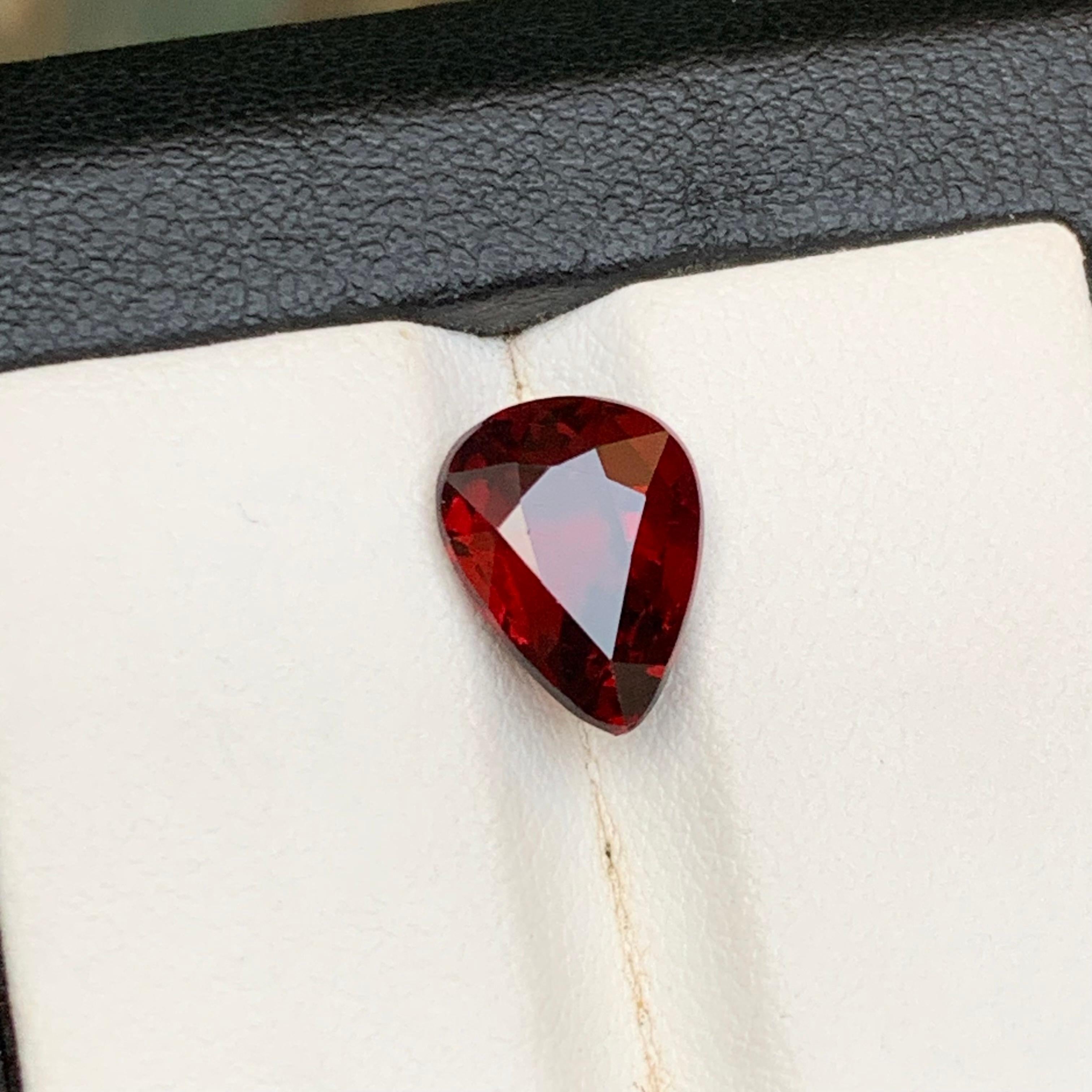 Contemporary Darkish Red Rhodolite Garnet 4 Ct Natural Loose Gemstone Pear Cut for Ring Jewel For Sale
