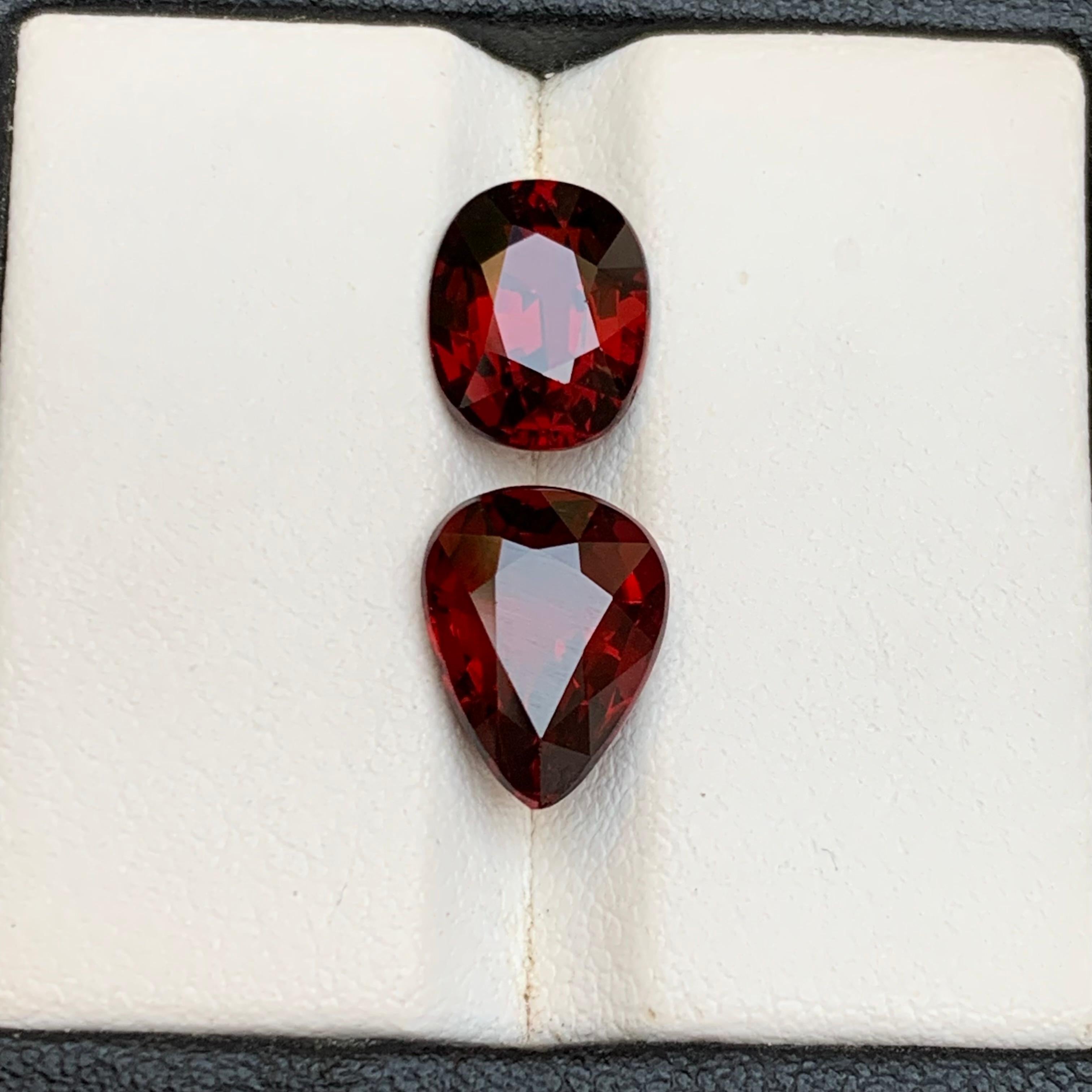 Contemporary Darkish Red Rhodolite Garnet 7.13 Ct Natural Loose Gemstones Oval & Pear Cut For Sale