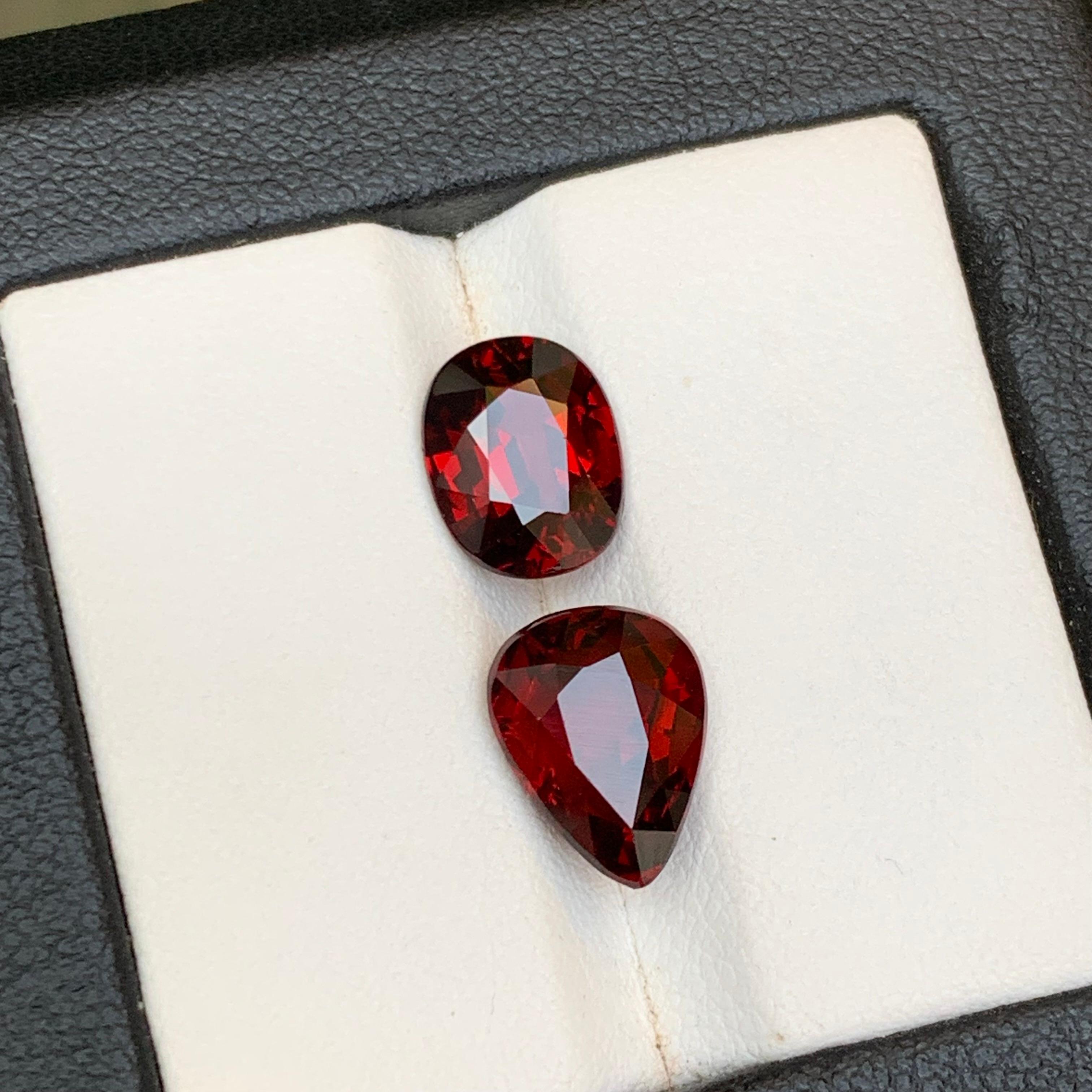 Oval Cut Darkish Red Rhodolite Garnet 7.13 Ct Natural Loose Gemstones Oval & Pear Cut For Sale