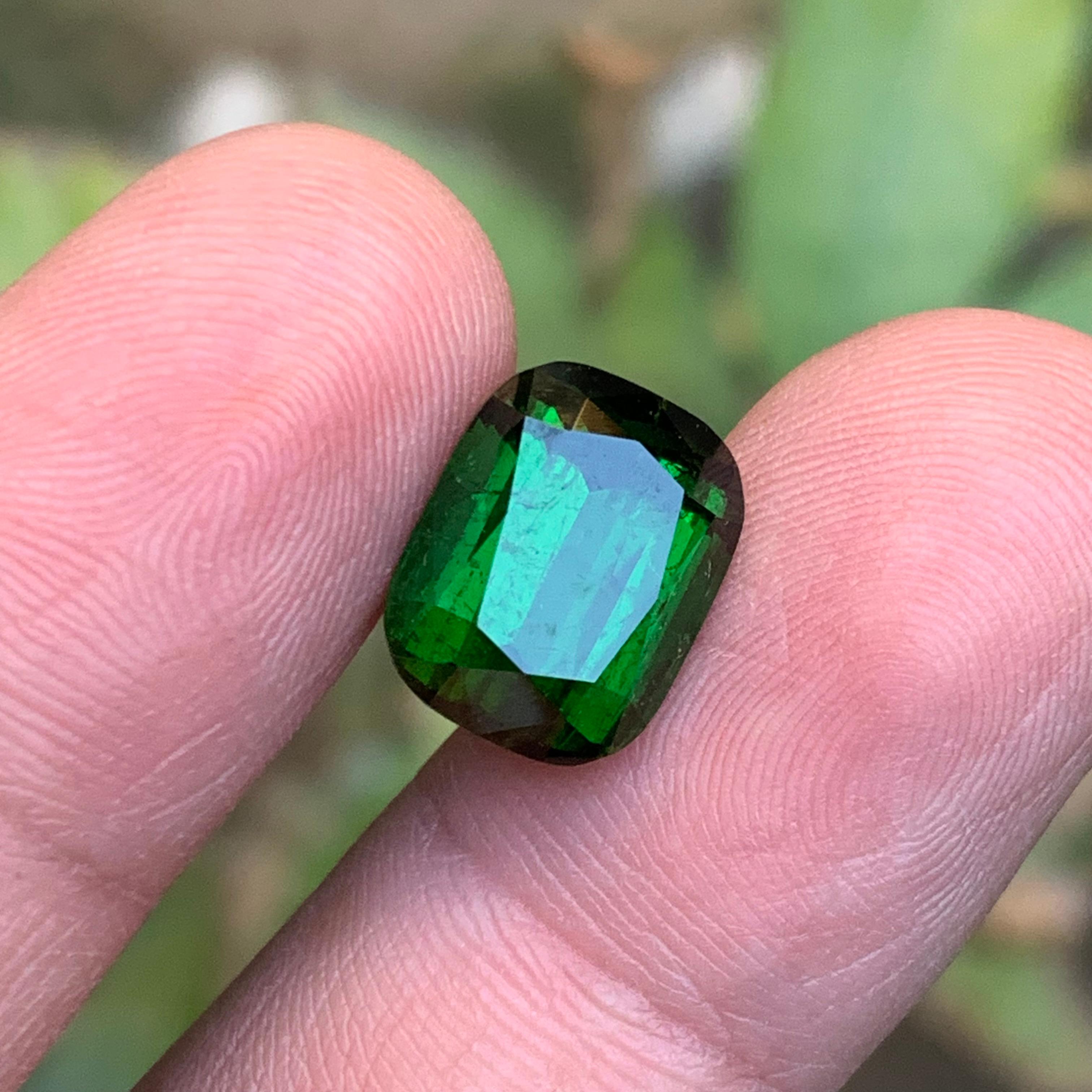 Darkish Rich Green Natürlicher Turmalin Ring, Anhänger Loser Edelstein 9,25 Ct-Jewel (Kissenschliff) im Angebot