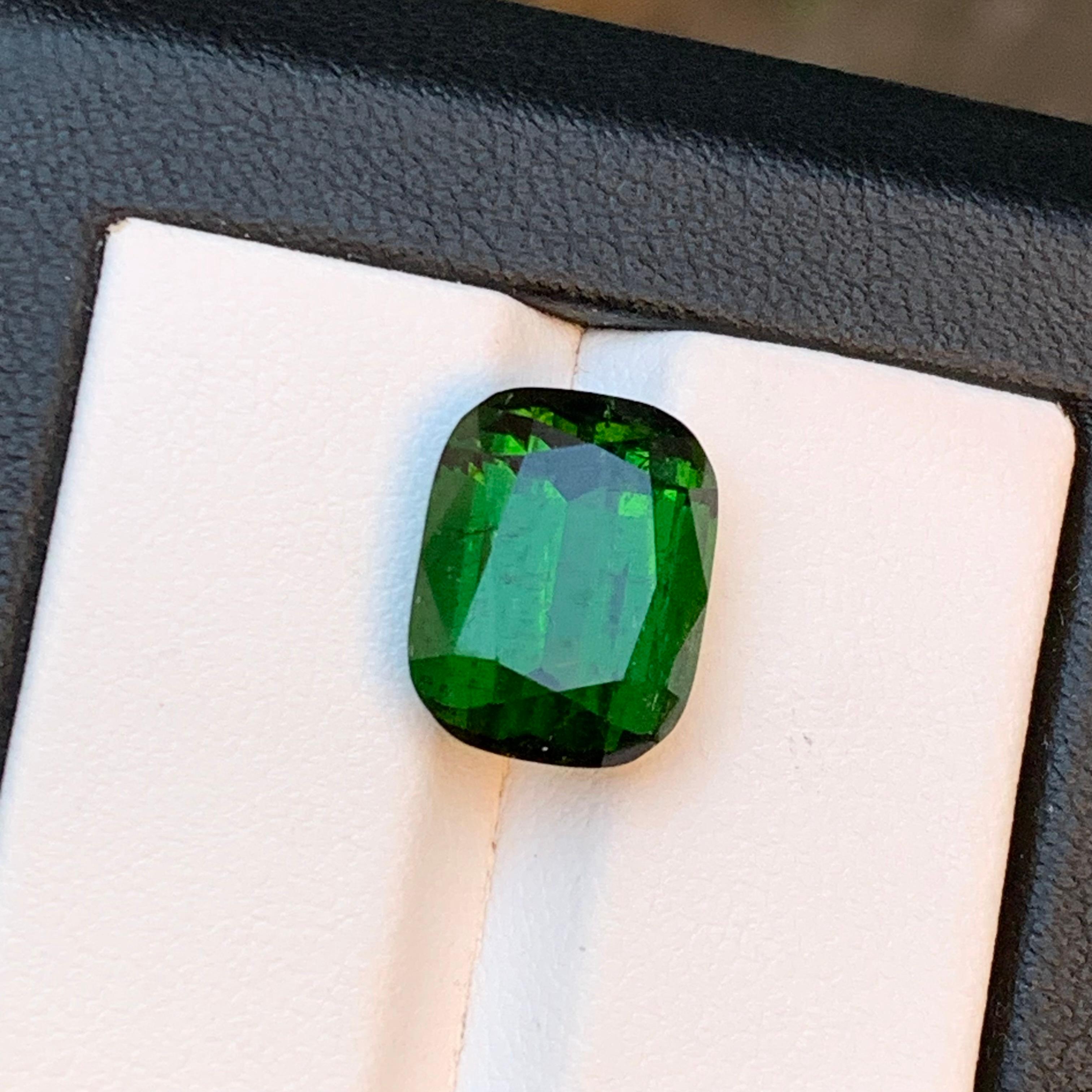 Darkish Rich Green Natürlicher Turmalin Ring, Anhänger Loser Edelstein 9,25 Ct-Jewel im Zustand „Neu“ im Angebot in Peshawar, PK