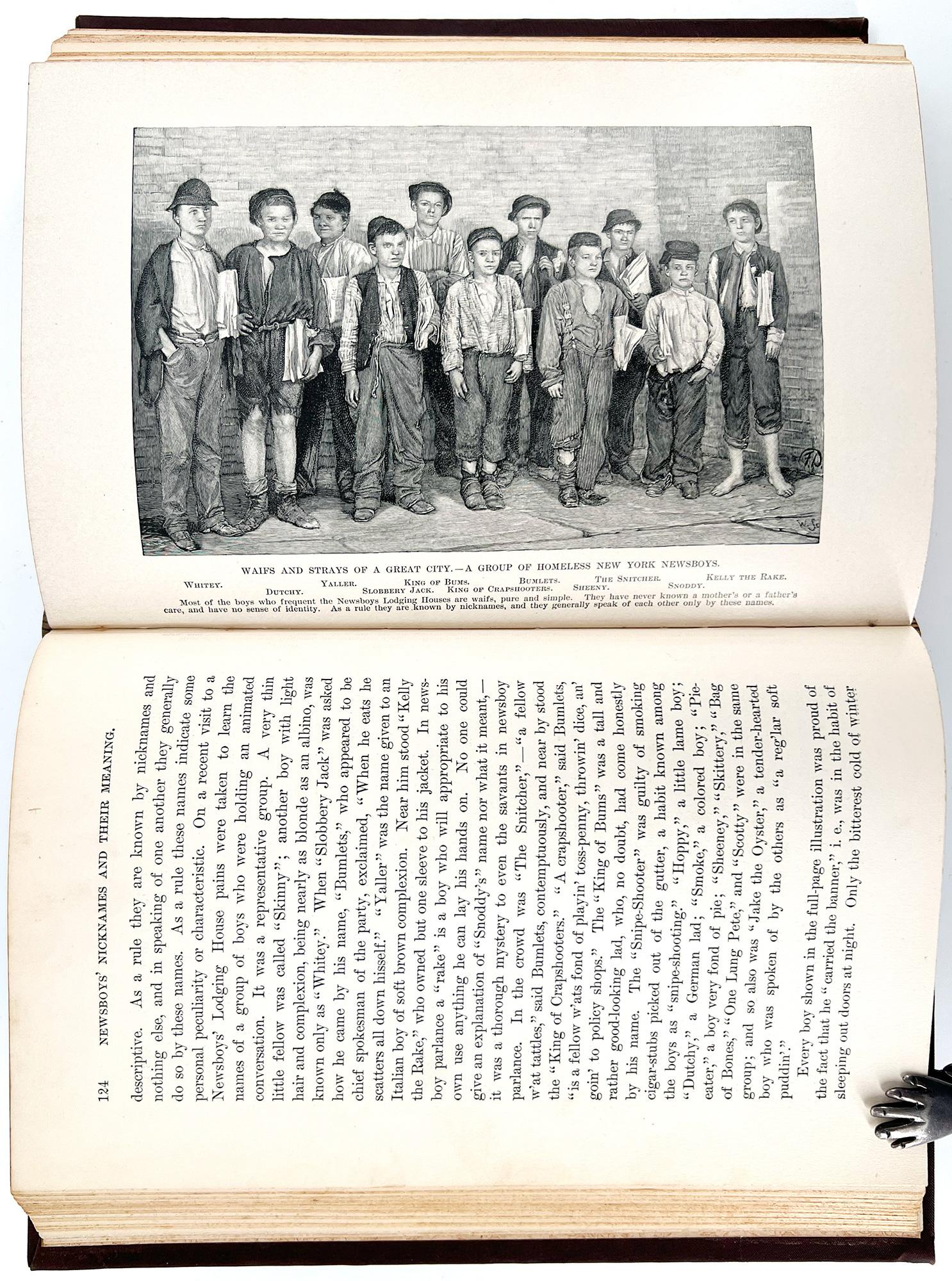 Buio e luce del giorno, o luci e ombre della vita di New York di Helen Campbell In condizioni ottime in vendita a Middletown, NY