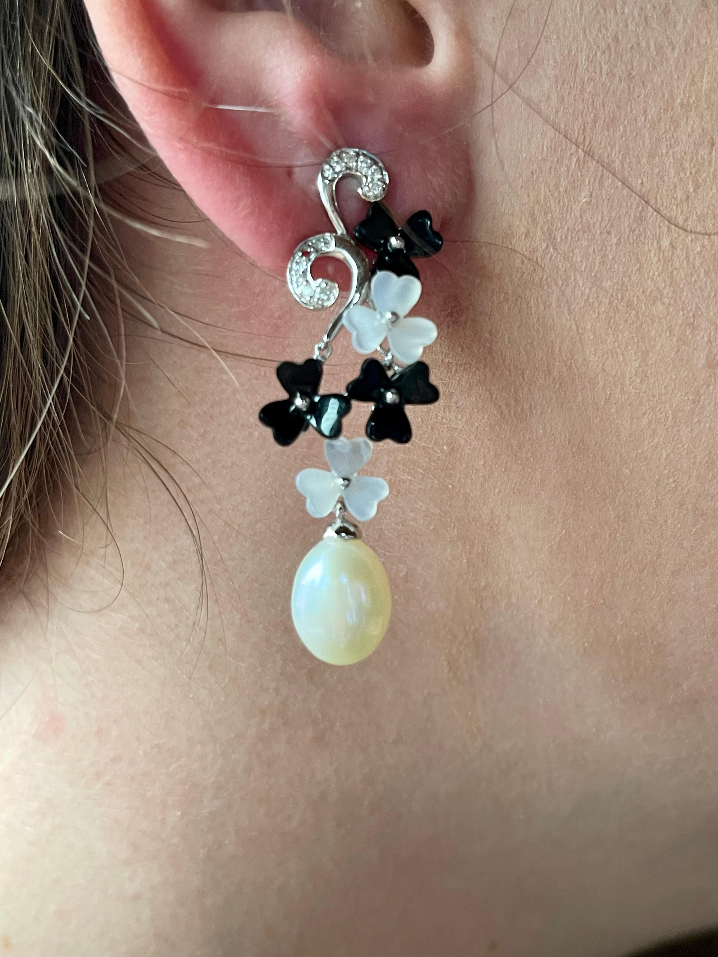 Contemporary Darling Earrings 18 K White Gold Onyx Mother of Pearl Diamond Onyx For Sale