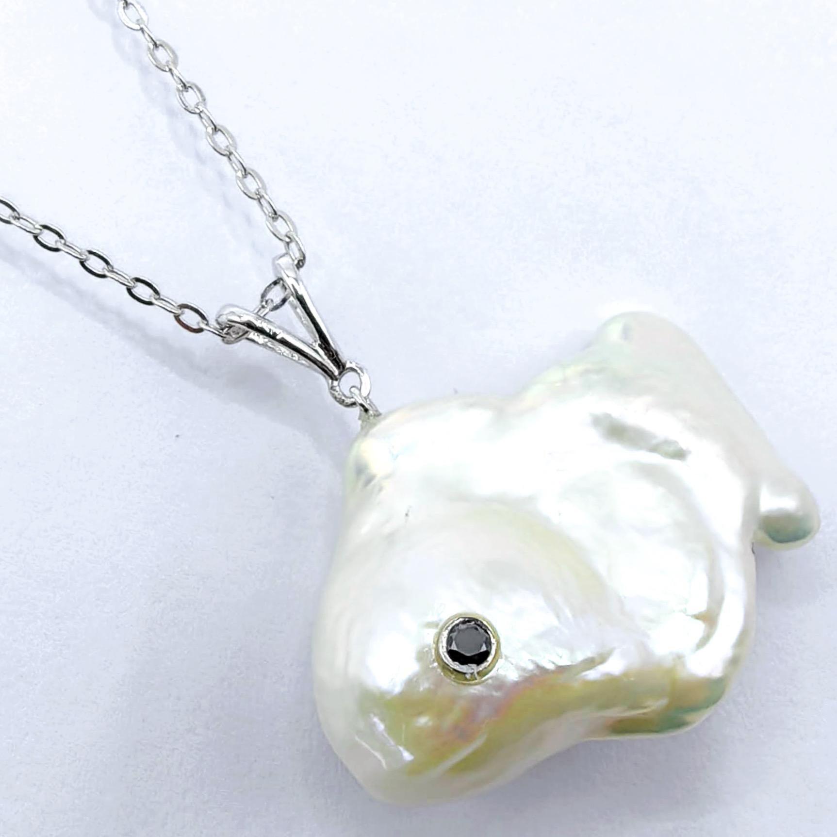 Brilliant Cut Darling Fish: Black Diamond Baroque Pearl Pendant in 18K White Gold For Sale
