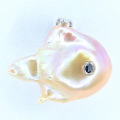 Darling Fish XL: Black Diamond & Golden Pink Baroque Pearl 18K Gold Fish Pendant