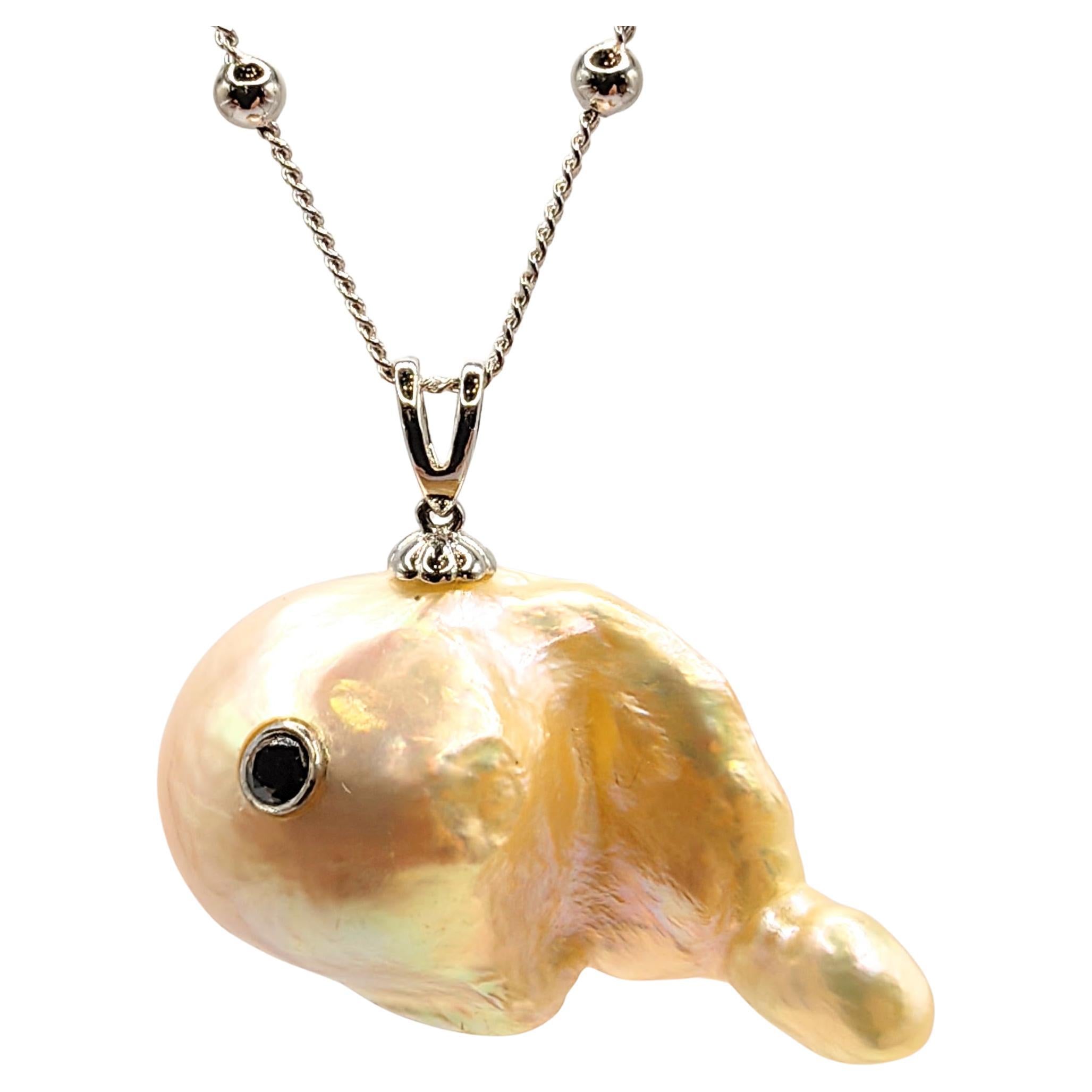 Darling Fish XL: Black Diamond & Golden Pink Baroque Pearl 18K Gold Fish Pendant