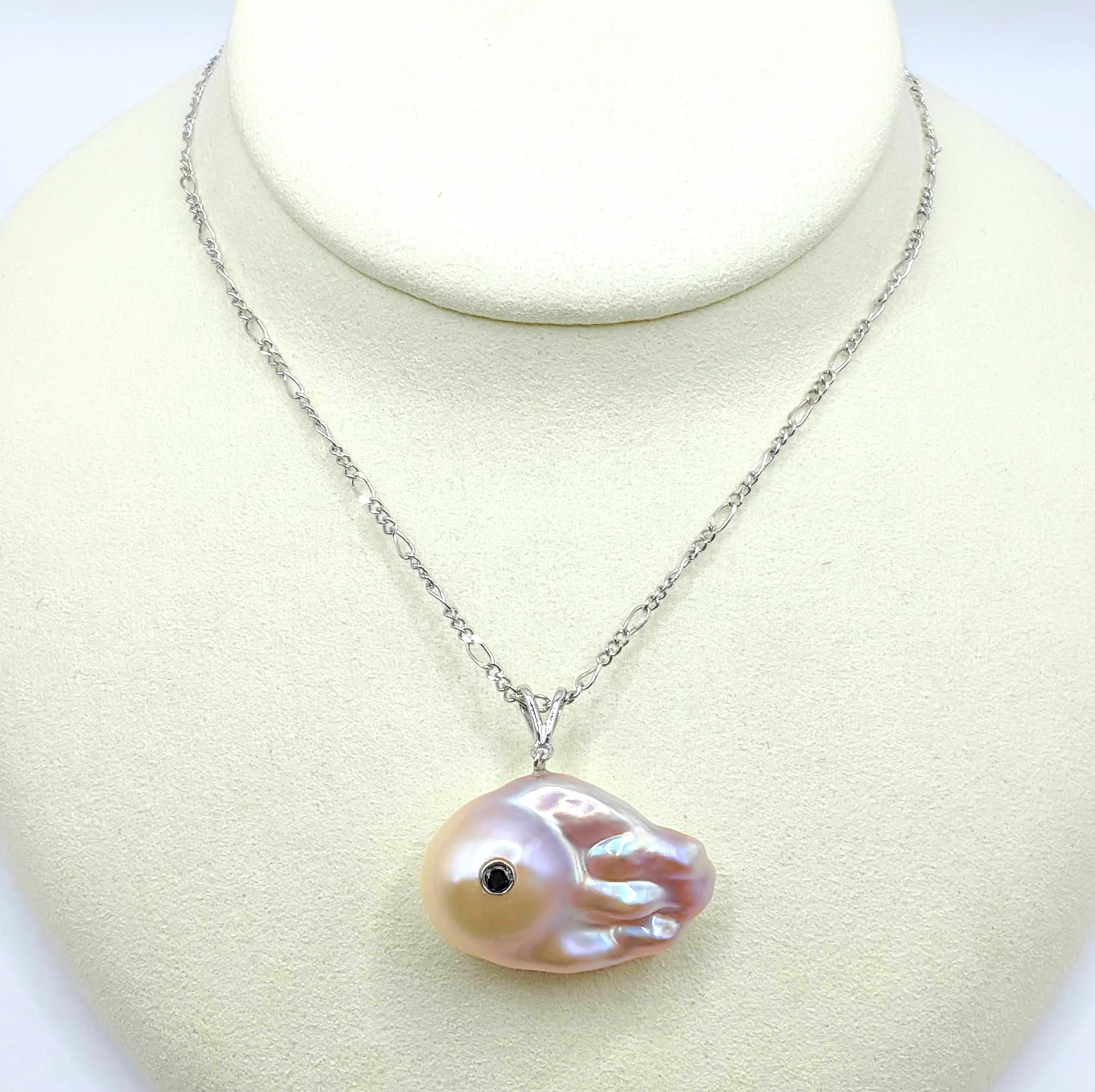 Darling Fish XL : Black Diamond Pink Champaign Baroque Pearl 18K Gold Pendant In New Condition For Sale In Wan Chai District, HK