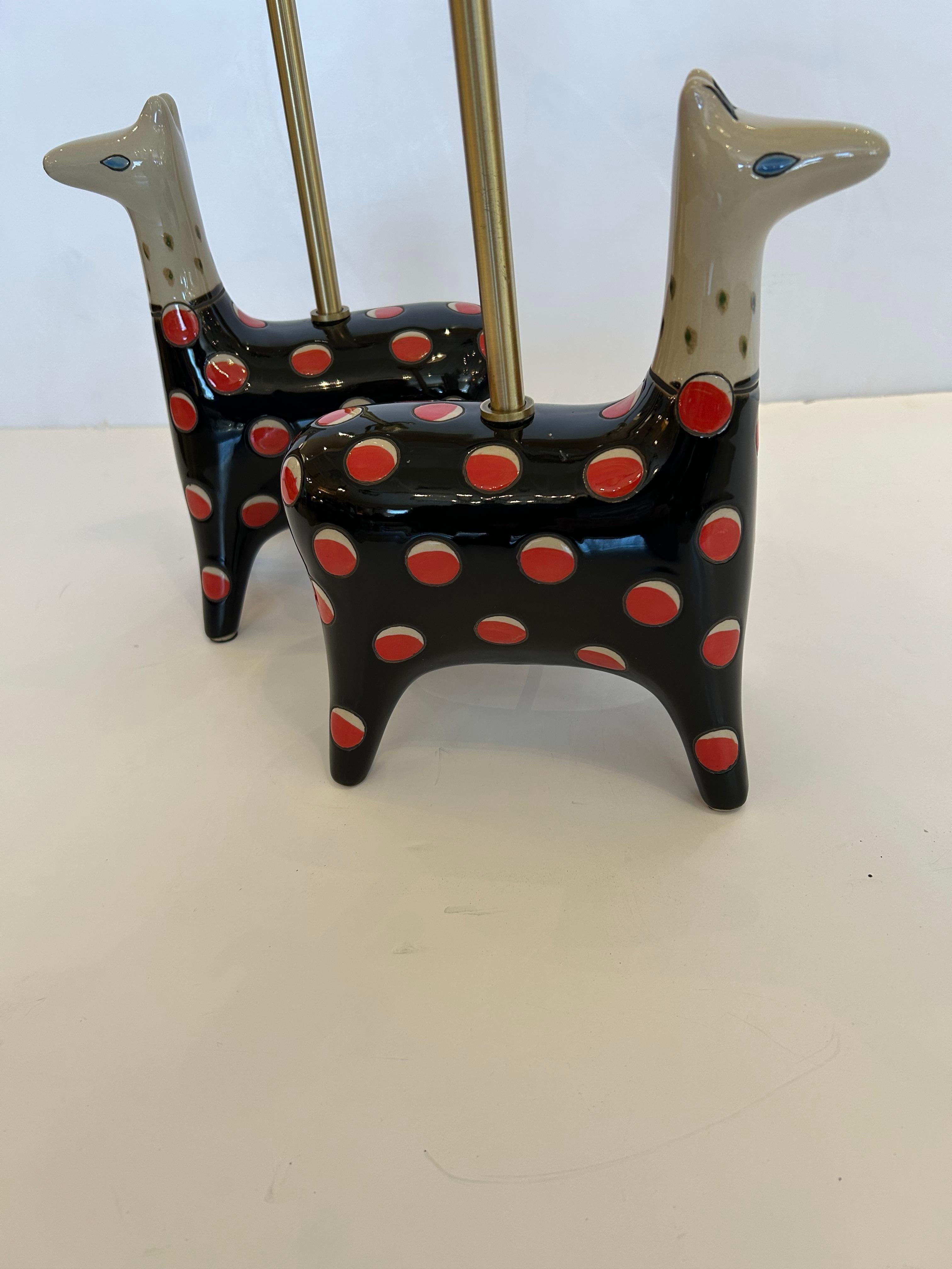 XXIe siècle et contemporain Paire de lampes de table Llama en céramique en vente