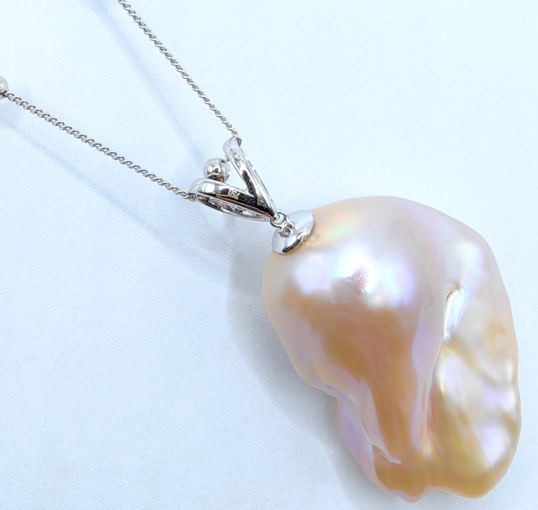 Darling Phantom : Pendentif extra large en or 18 carats rubis et perles baroques roses Ghost Unisexe en vente