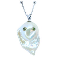 Darling Phantom: Green Tsavorite Baroque Pearl Ghost Pendant 18K White Gold